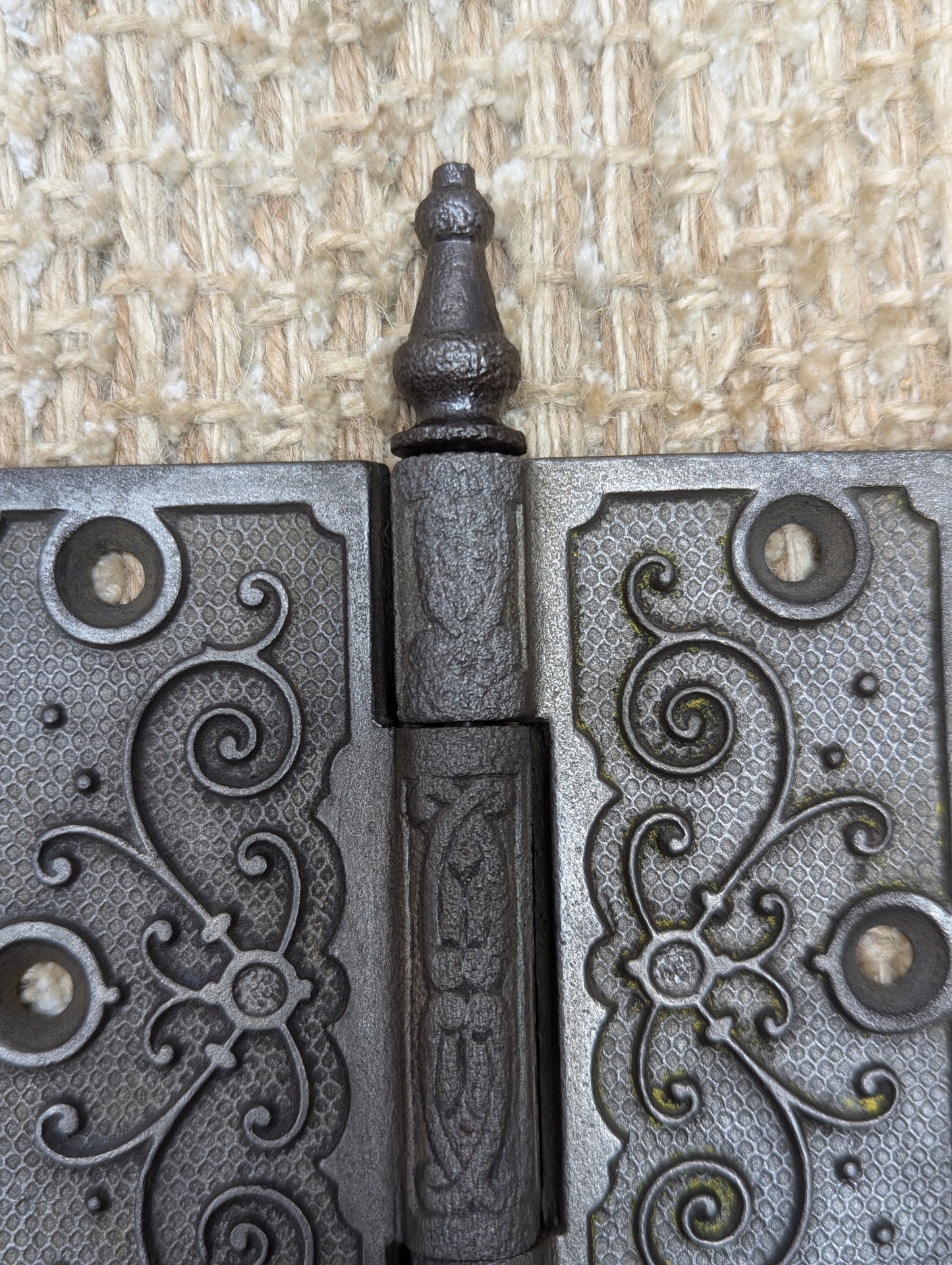 4" x 4" Antique Decorative Cast Iron Steeple Tip Hinge