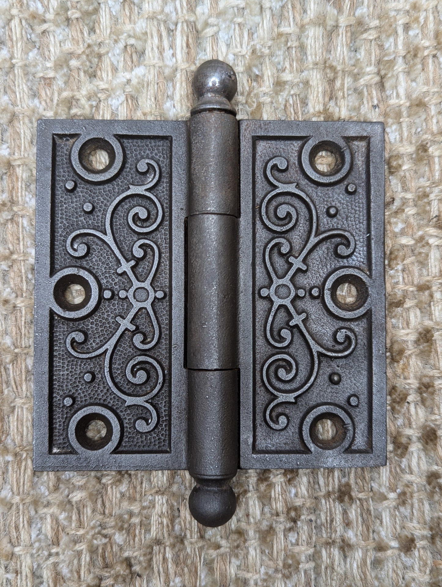 3 1/2" x 3 1/2" Antique Decorative Cast Iron Ball Tip Hinge