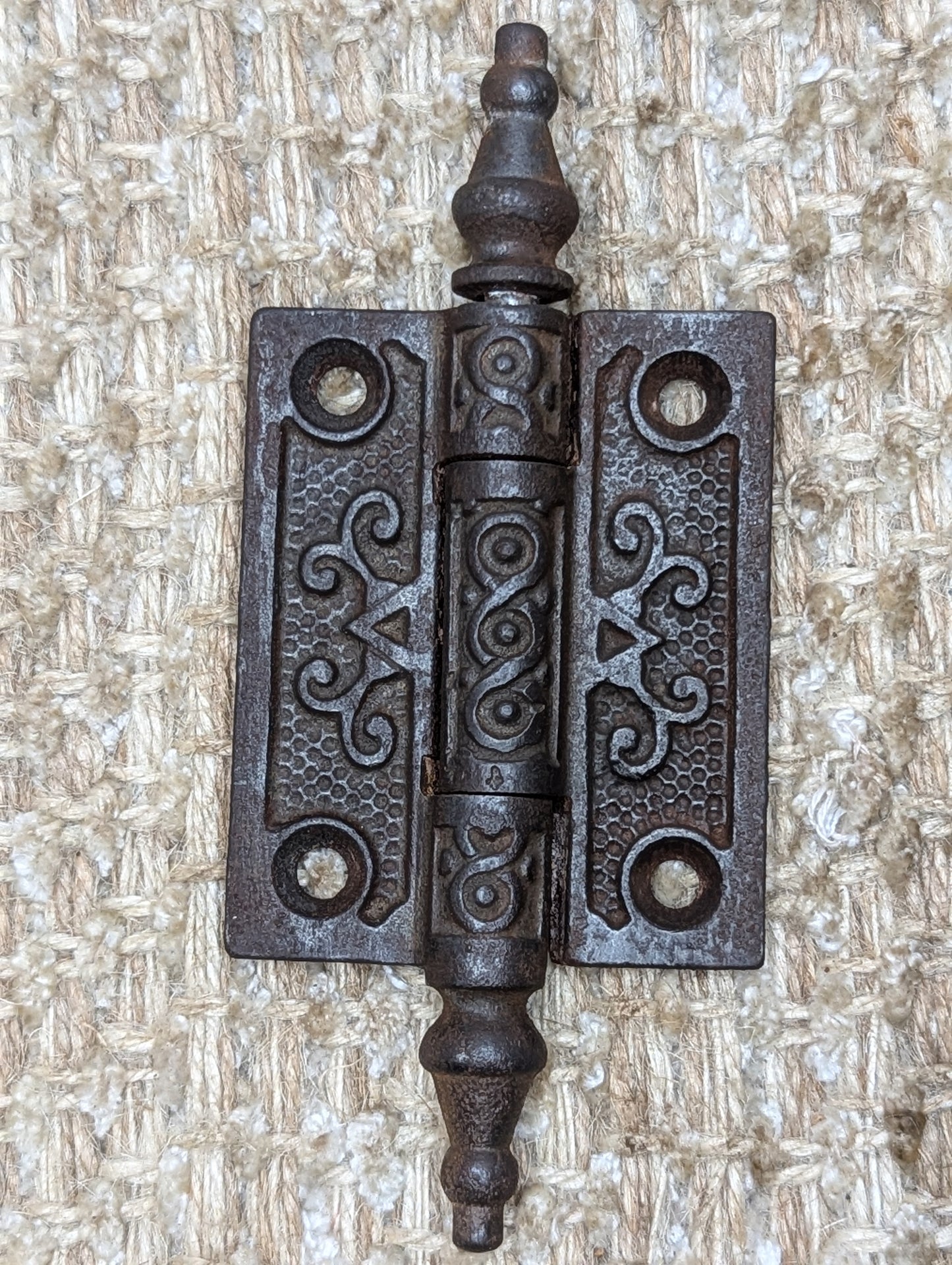 2" x 2 1/2" Antique Decorative Cast Iron Steeple Tip Hinge