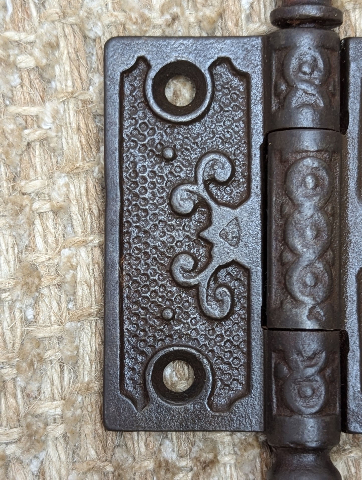 2 1/2" x 2 1/2" Antique Decorative Cast Iron Steeple Tip Hinge