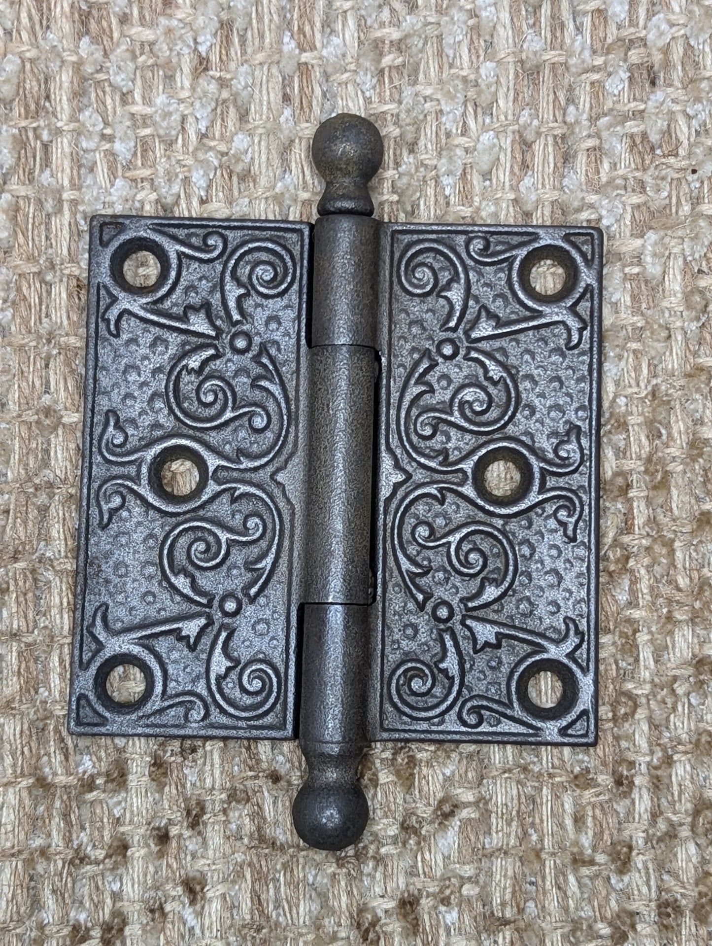 3 1/2" x 3 1/2" Antique Decorative Cast Iron ball Tip Hinge