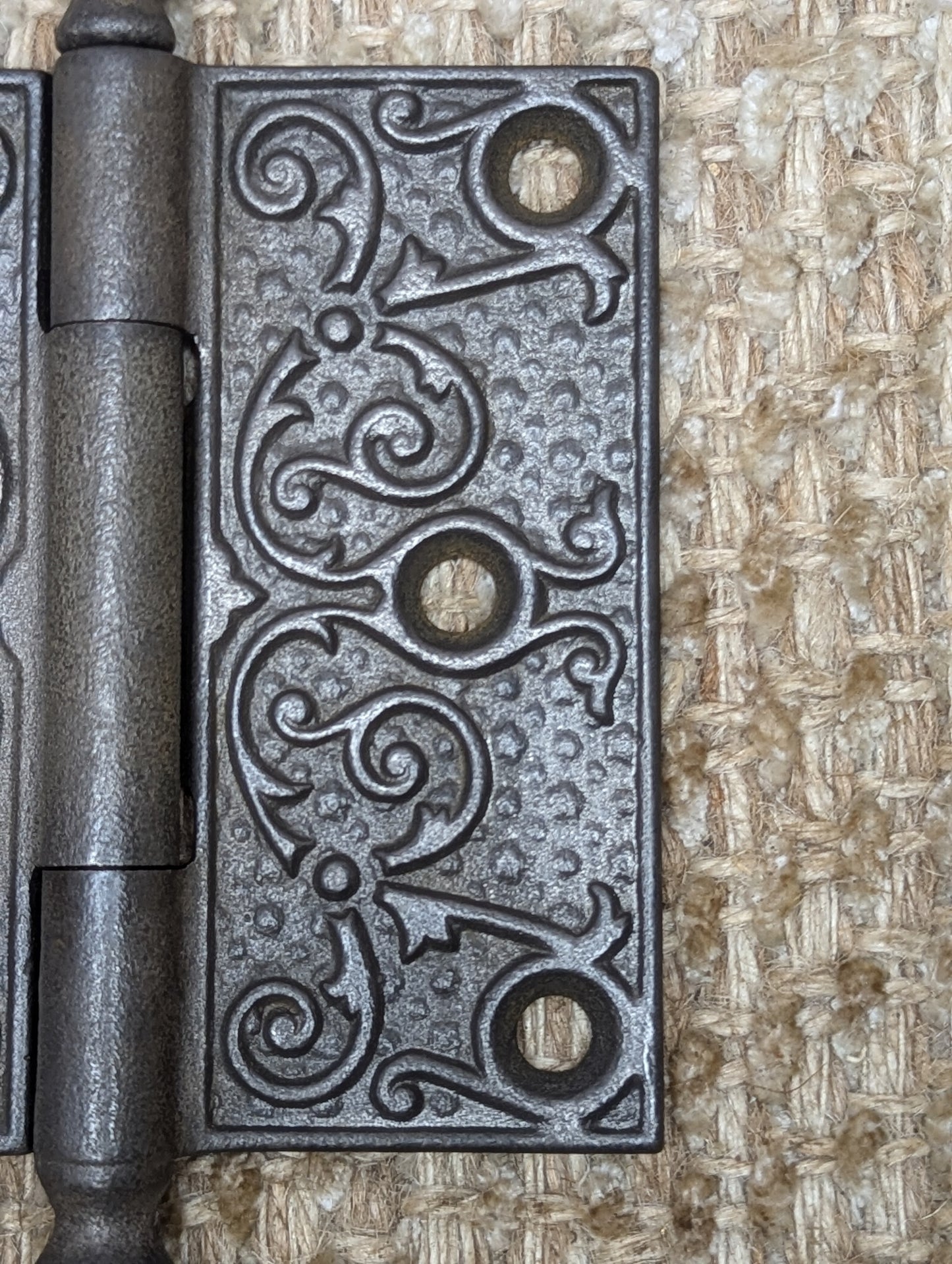 3 1/2" x 3 1/2" Antique Decorative Cast Iron ball Tip Hinge