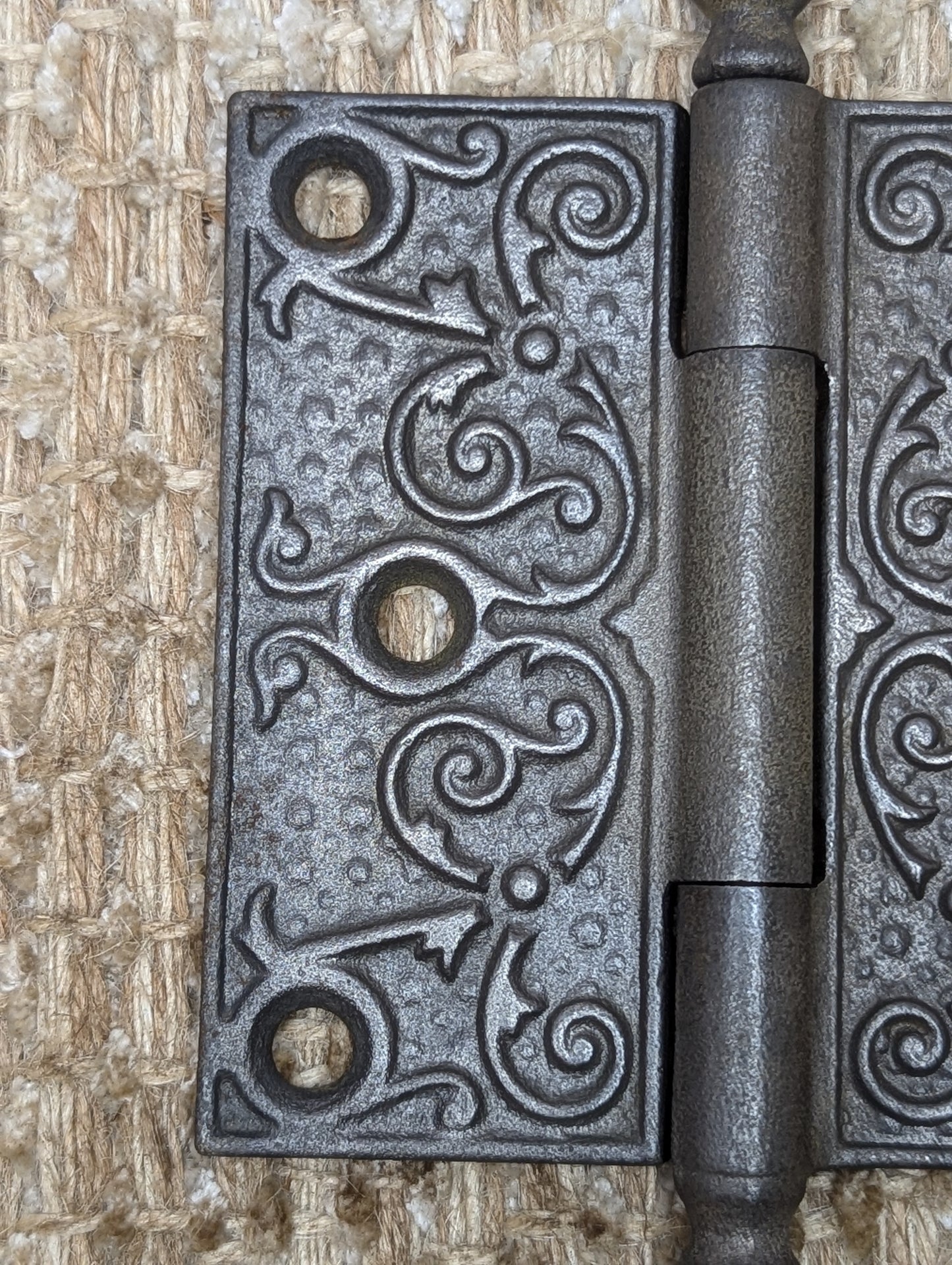 3 1/2" x 3 1/2" Antique Decorative Cast Iron ball Tip Hinge