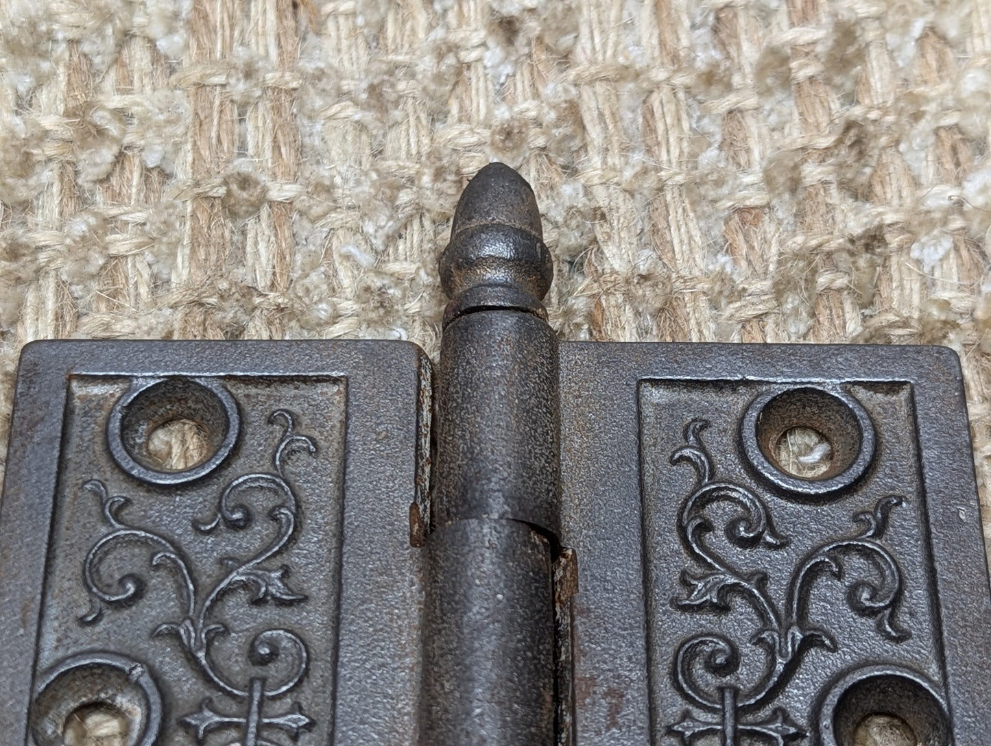 3 1/2" x 3" Antique Decorative Cast Iron Steeple Tip Hinge