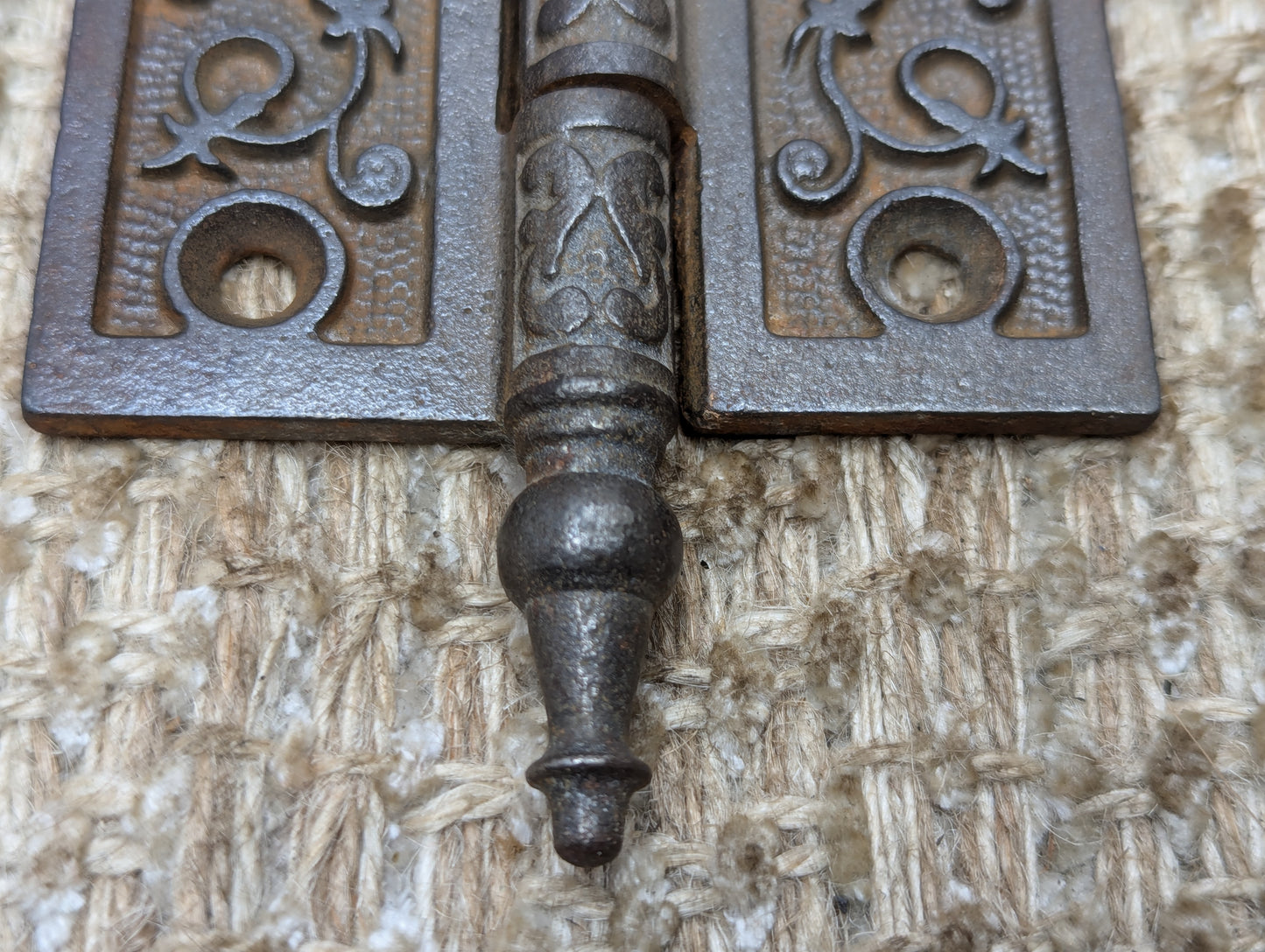 3" x 3 1/2" Antique Decorative Cast Iron Steeple Tip Hinge
