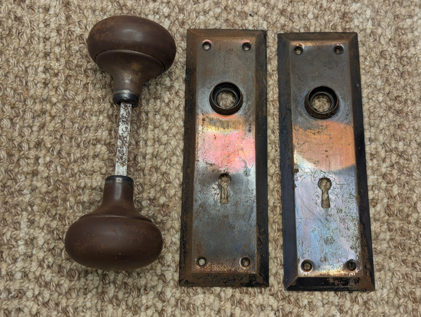 Antique Stamped Steel Door Knobs and Door Plates Set-Flashed Copper