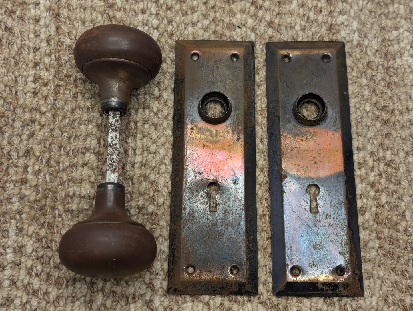 Antique Stamped Steel Door Knobs and Door Plates Set-Flashed Copper