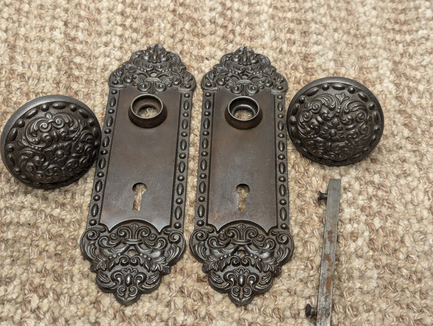 Antique Lockwood "Harwich" Cast Iron Door Knobs & Plates Set Circa 1897