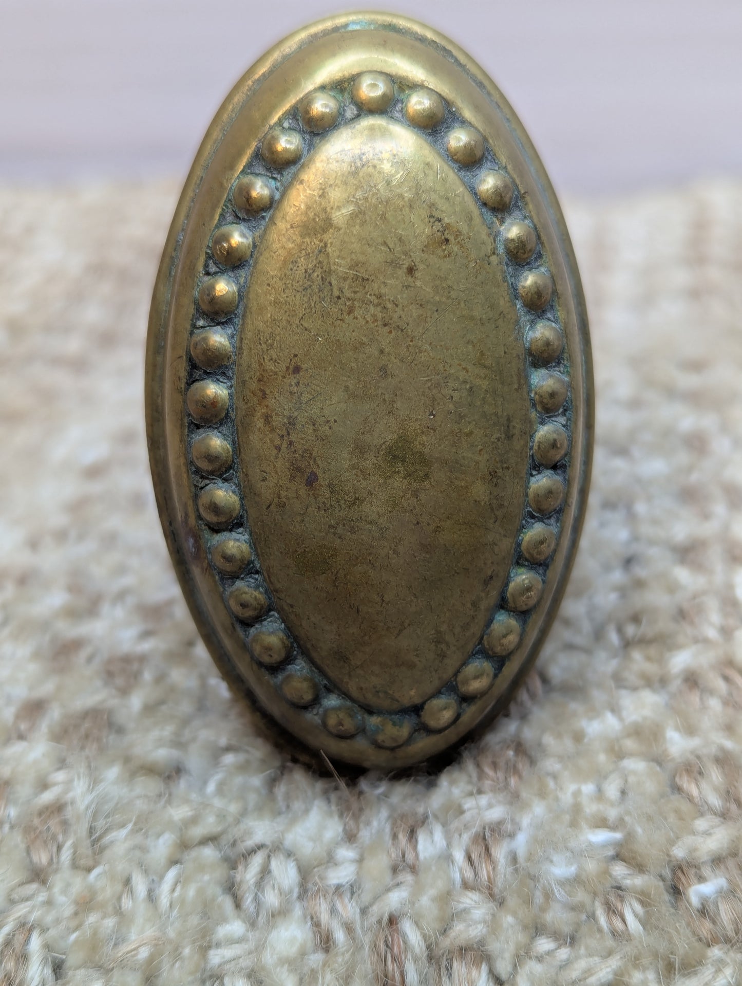 1 9/16 x 2 3/4"  Antique Oval Decorative Brass Door Knobs