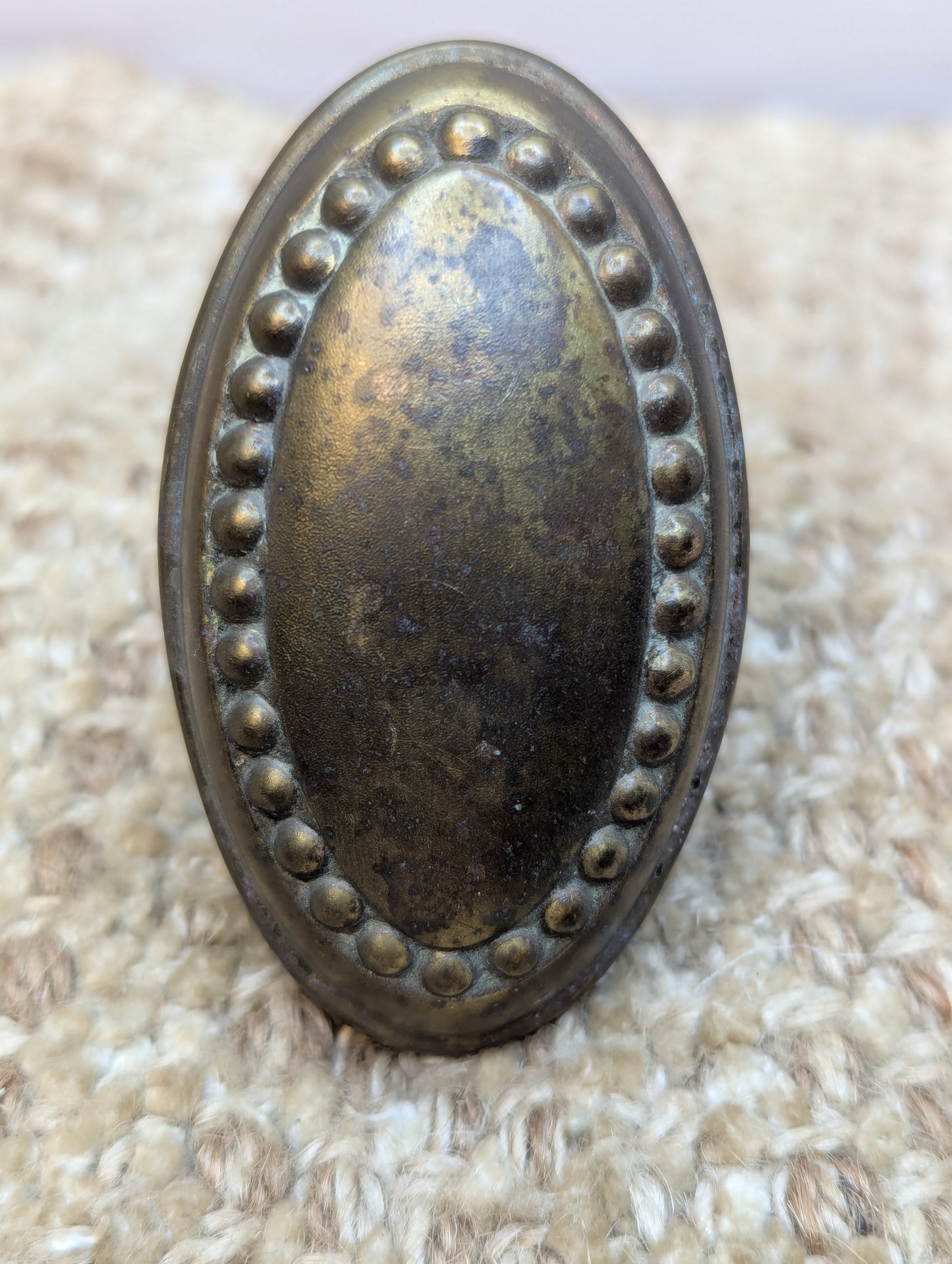 1 9/16 x 2 3/4"  Antique Oval Decorative Brass Door Knobs