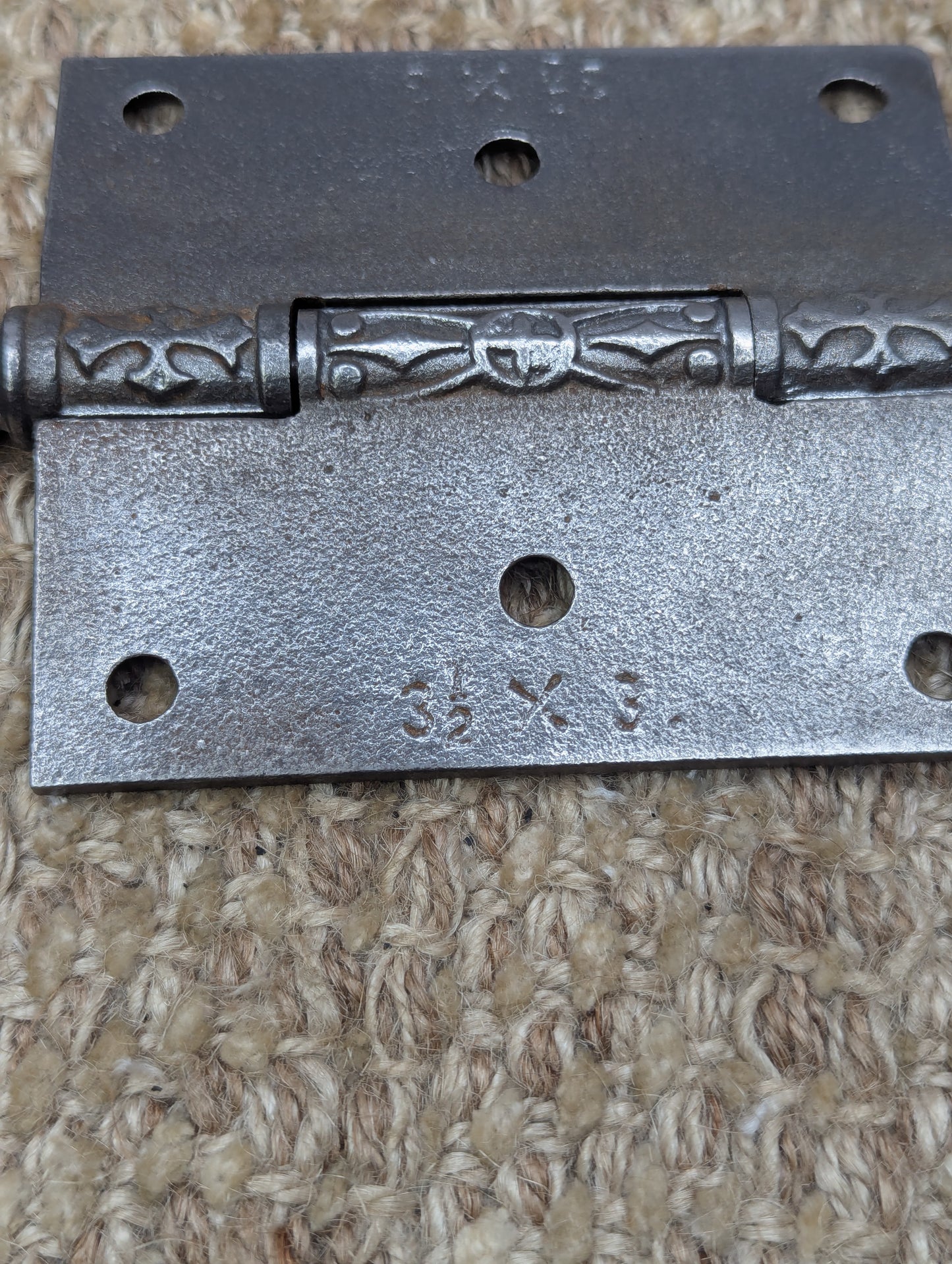 3" x 3 1/2" Antique Decorative Cast Iron Steeple Tip Hinge