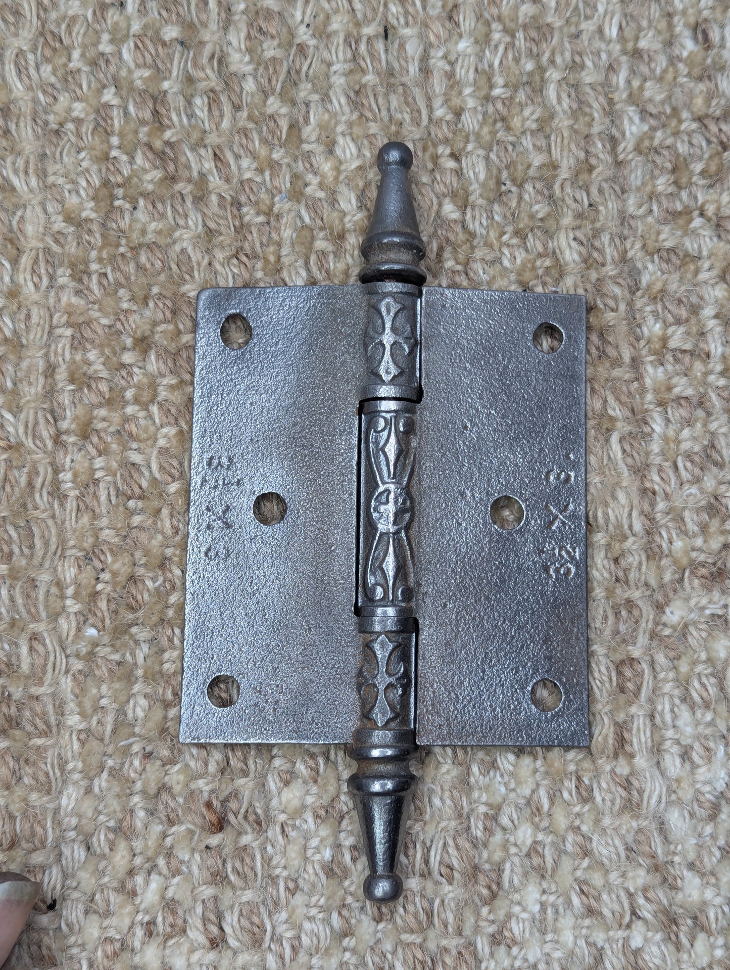 3" x 3 1/2" Antique Decorative Cast Iron Steeple Tip Hinge