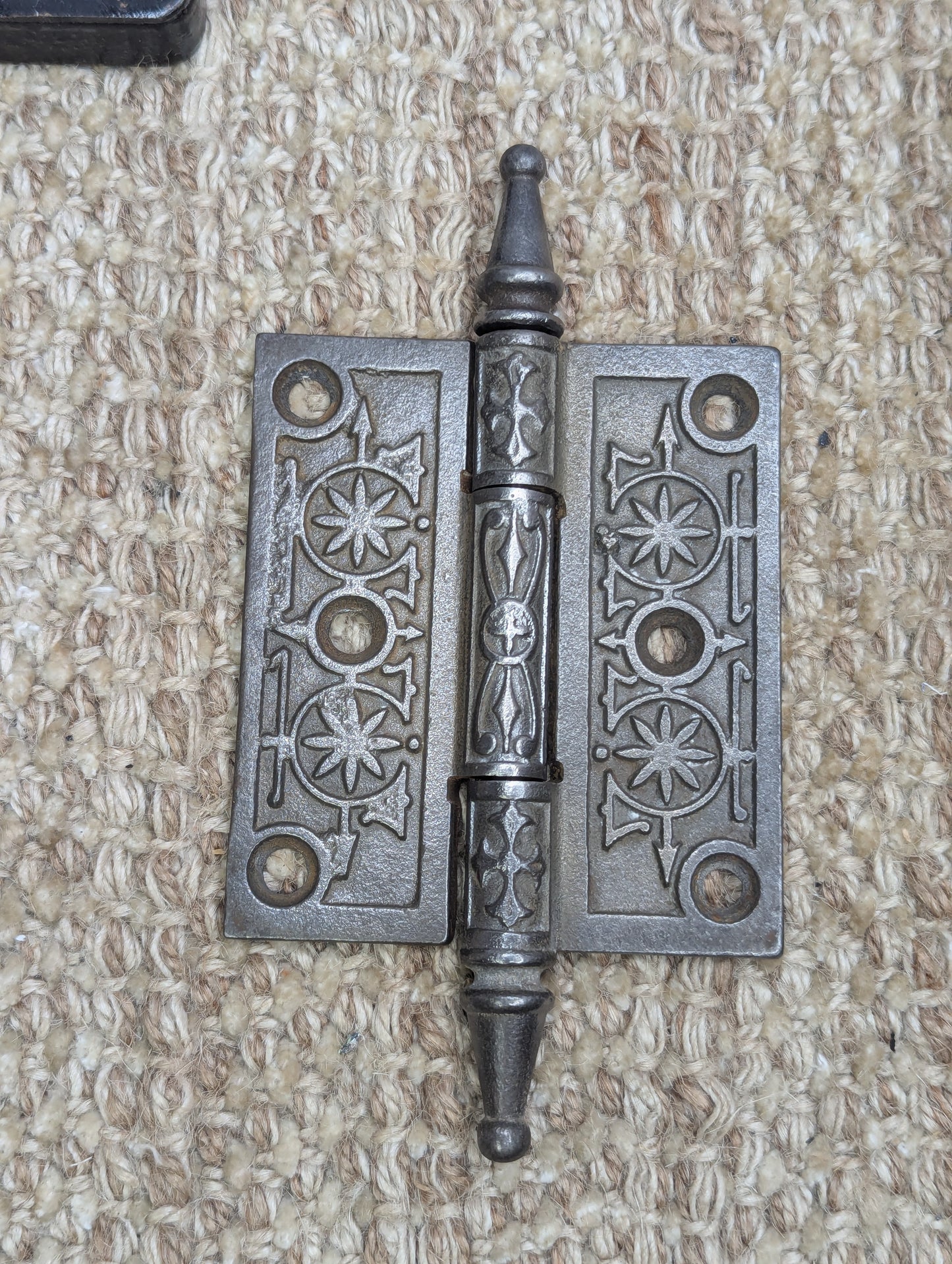 3" x 3 1/2" Antique Decorative Cast Iron Steeple Tip Hinge