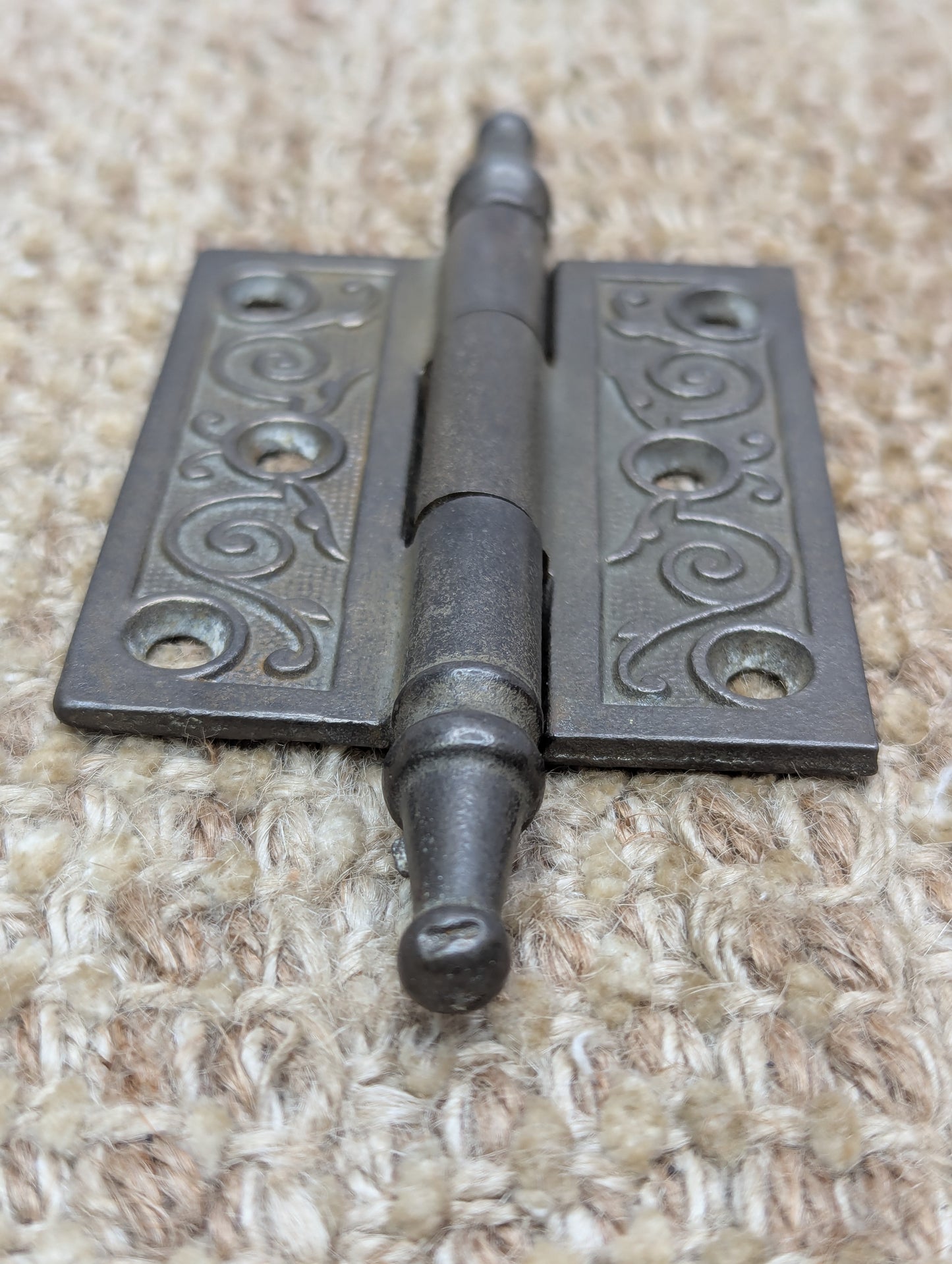 2 1/2" x 3" Antique Decorative Cast Iron Steeple Tip Hinge