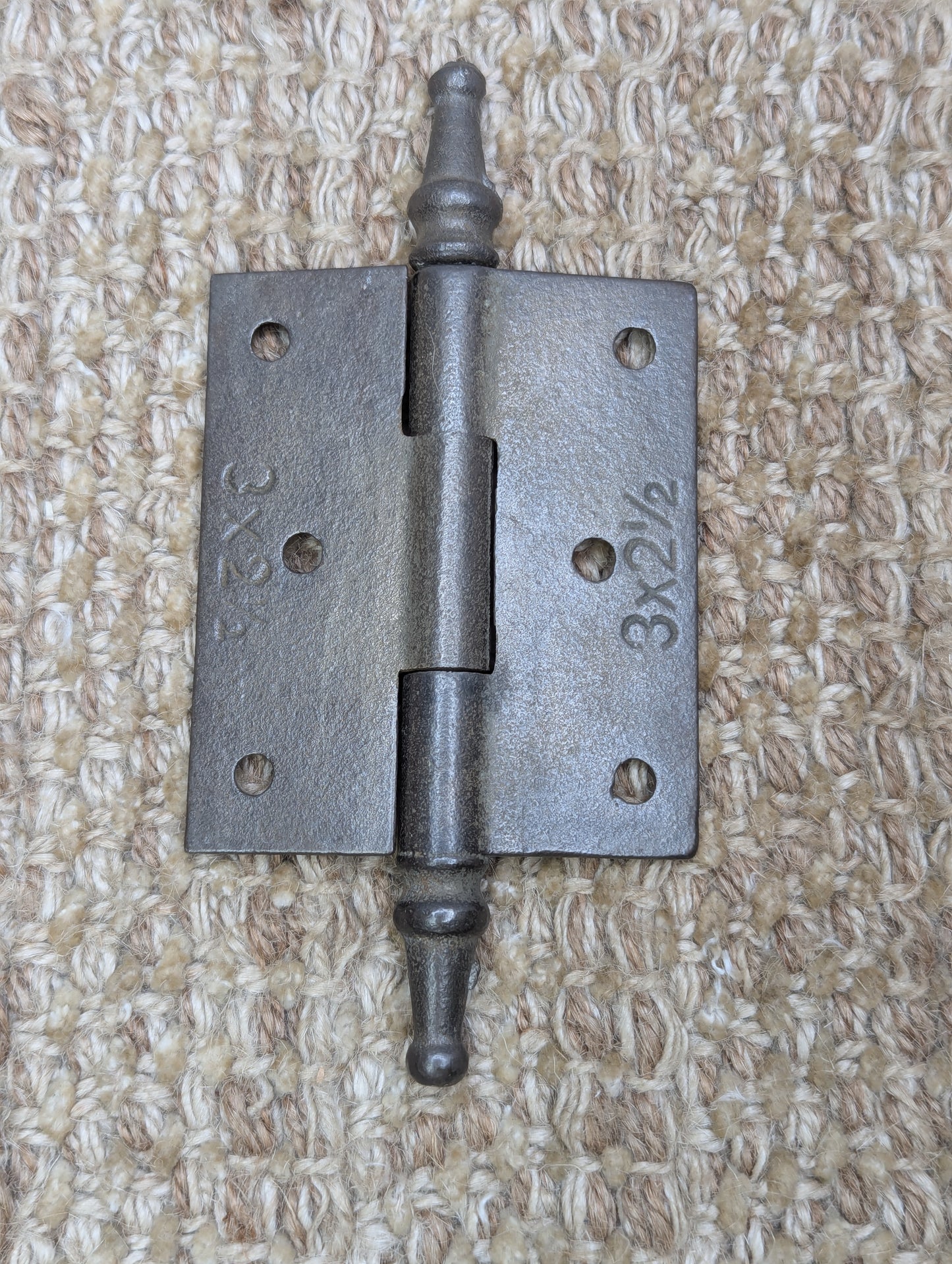 2 1/2" x 3" Antique Decorative Cast Iron Steeple Tip Hinge