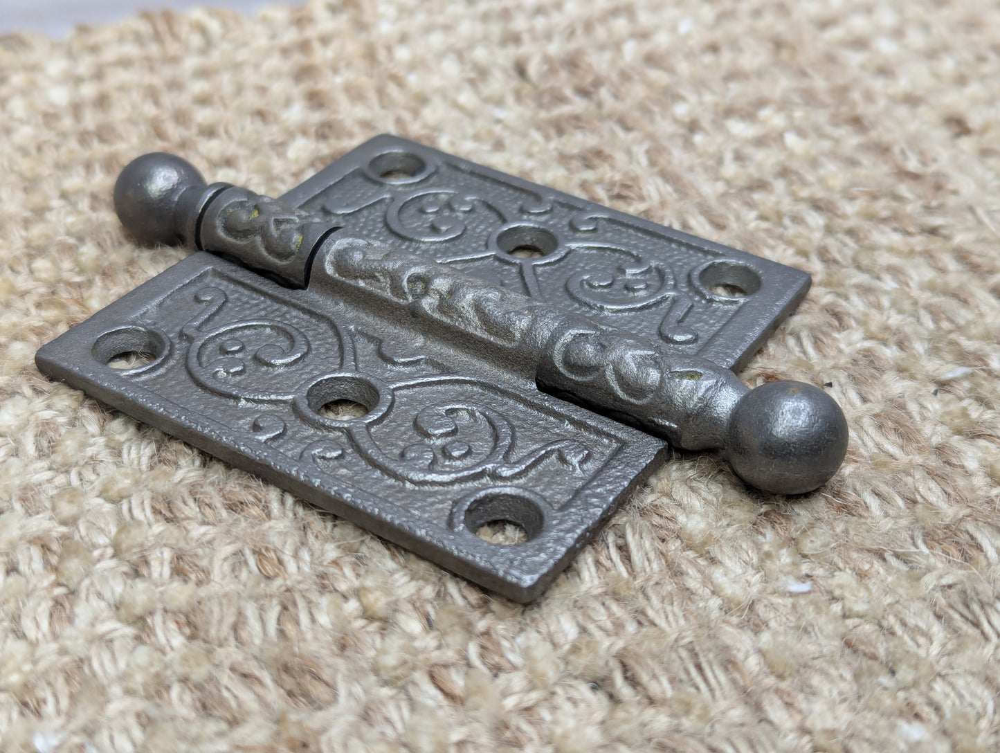 3" x 3" Antique Ornate Cast Iron Ball Tip Hinge
