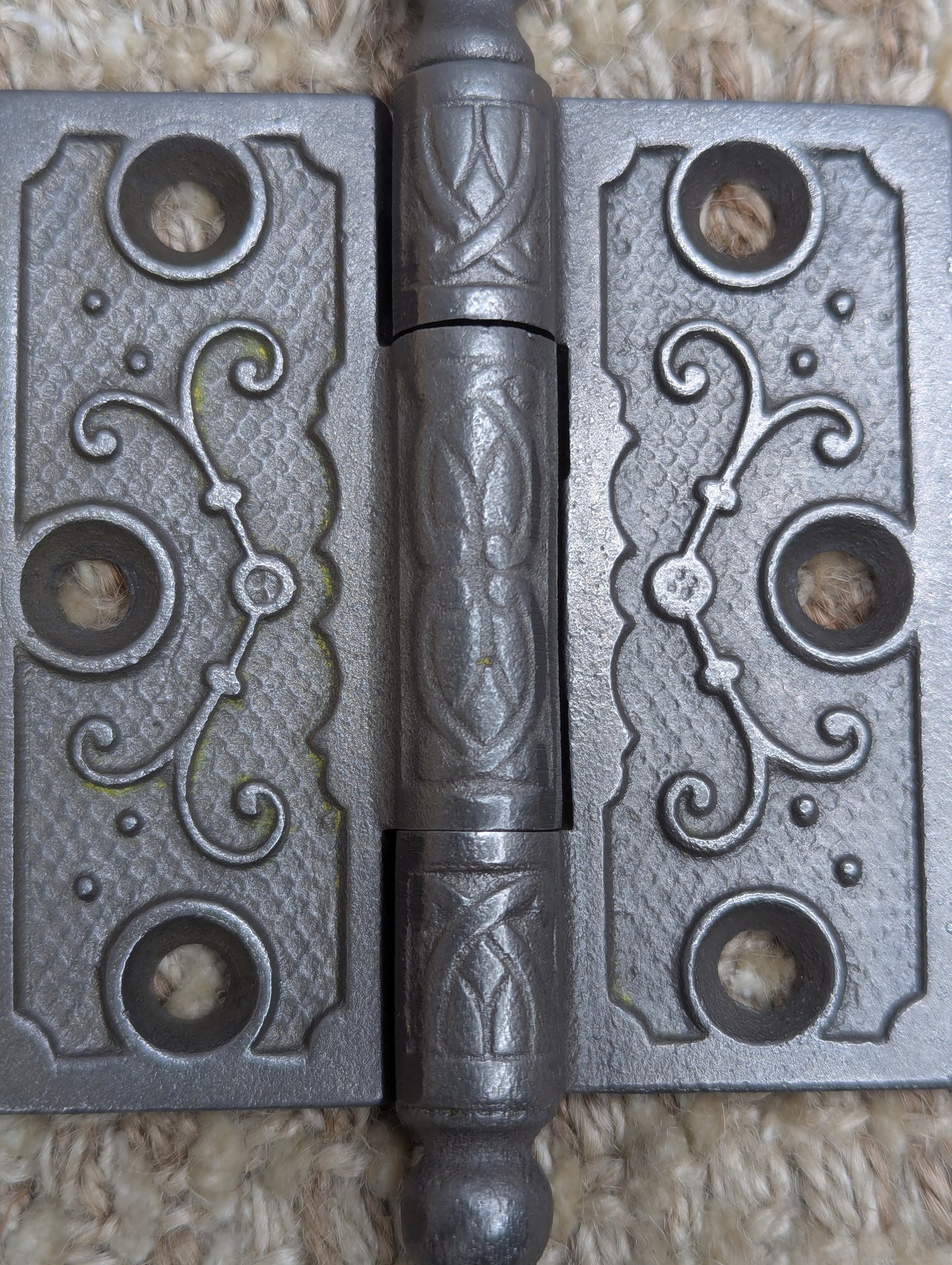 3" x 3" Antique Ornate Cast Iron Ball Tip Hinge