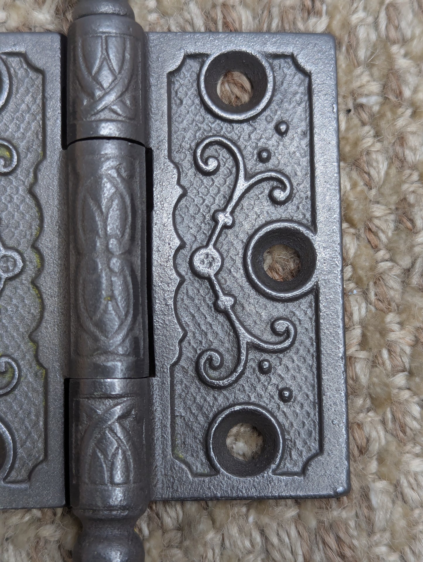 3" x 3" Antique Ornate Cast Iron Ball Tip Hinge