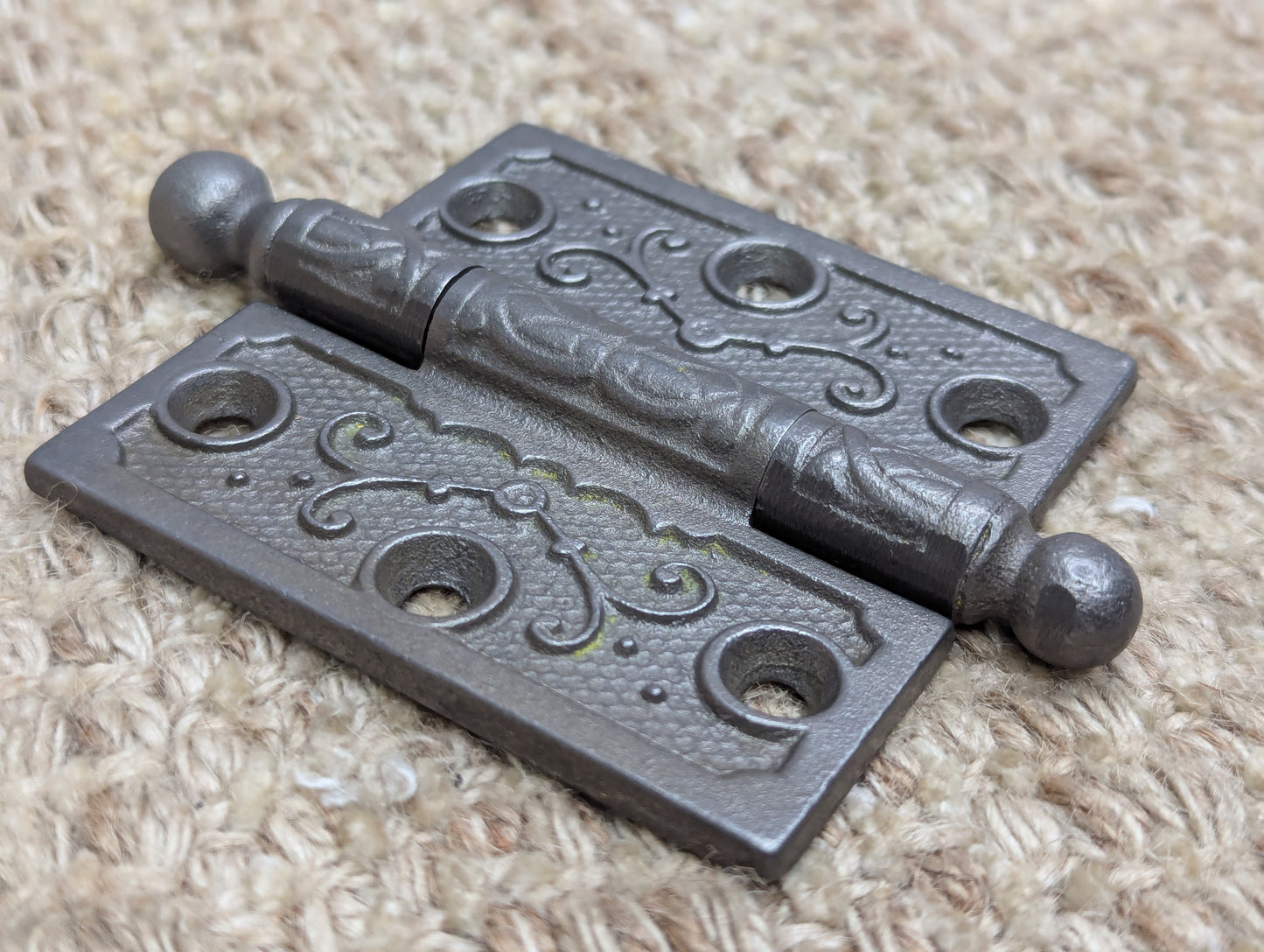 3" x 3" Antique Ornate Cast Iron Ball Tip Hinge