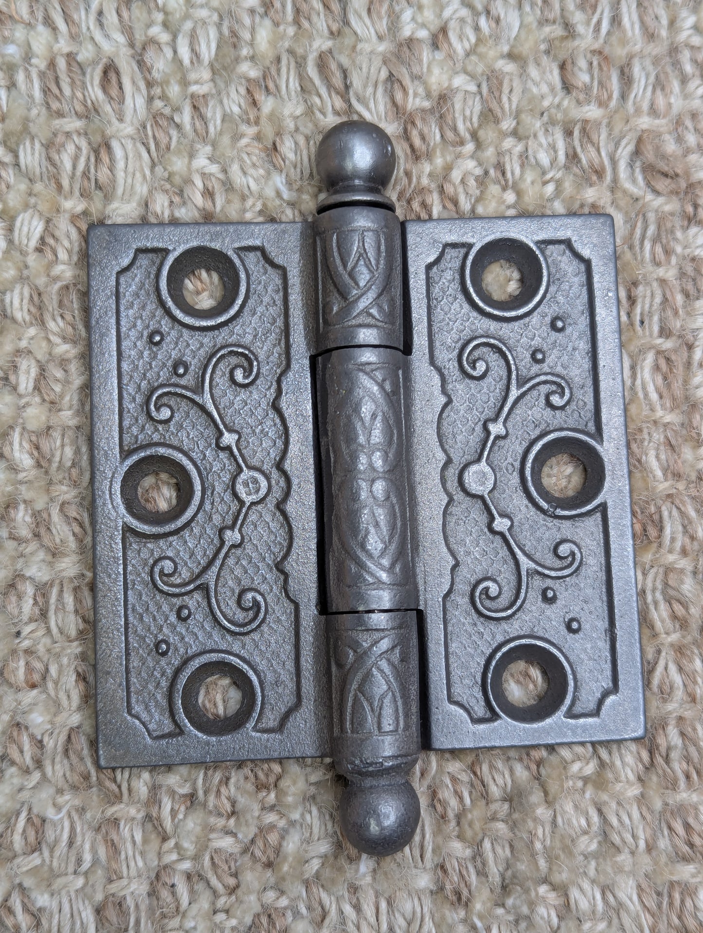 3" x 3" Antique Ornate Cast Iron Ball Tip Hinge