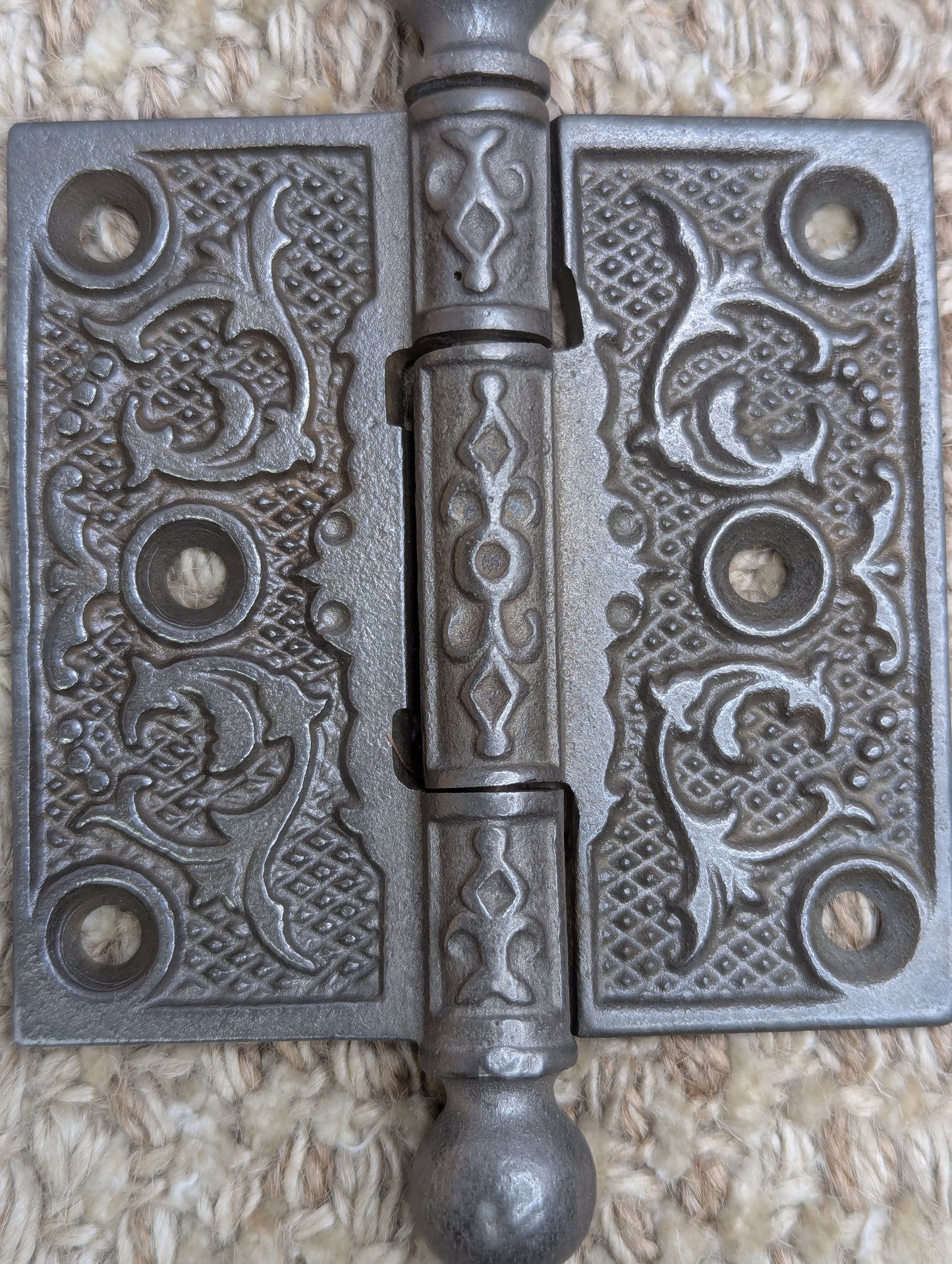 3" x 3" Antique Ornate Cast Iron Ball Tip Hinge