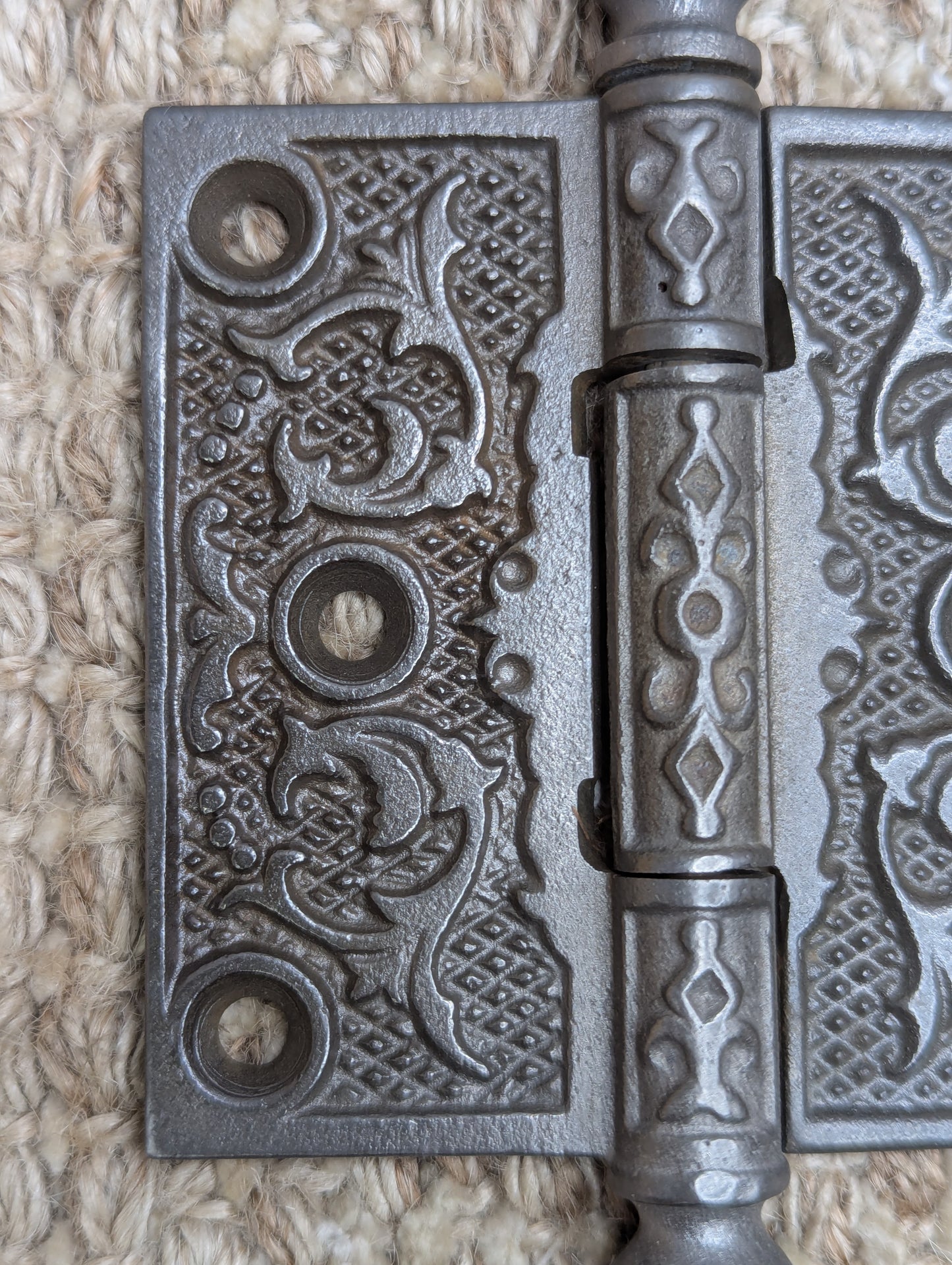 3" x 3" Antique Ornate Cast Iron Ball Tip Hinge