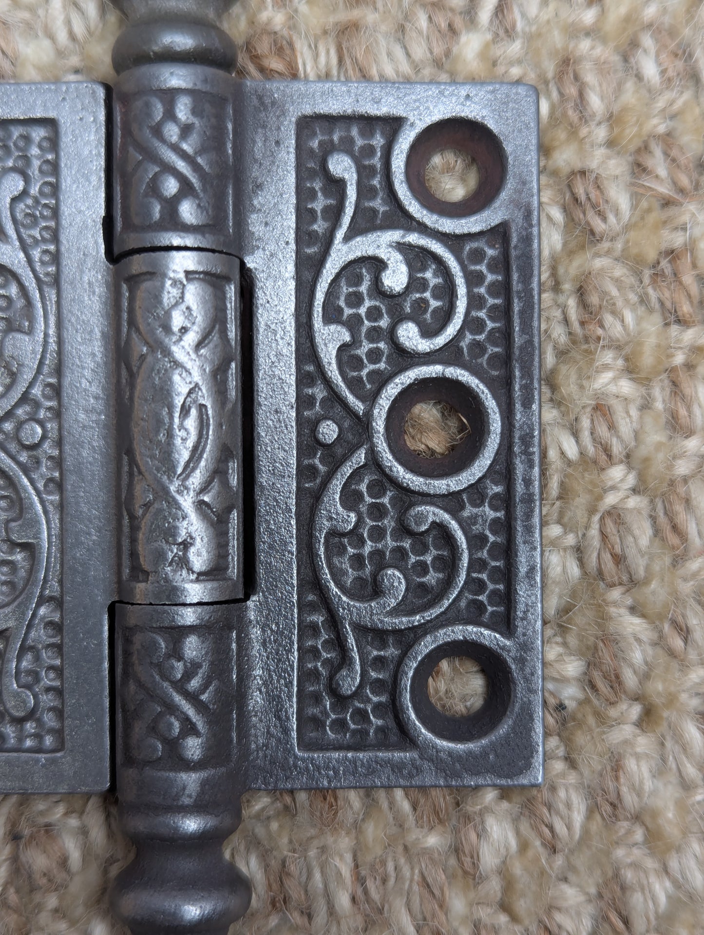 2 1/2" x 2 1/2" Antique Ornate Cast Iron Steeple Hinge