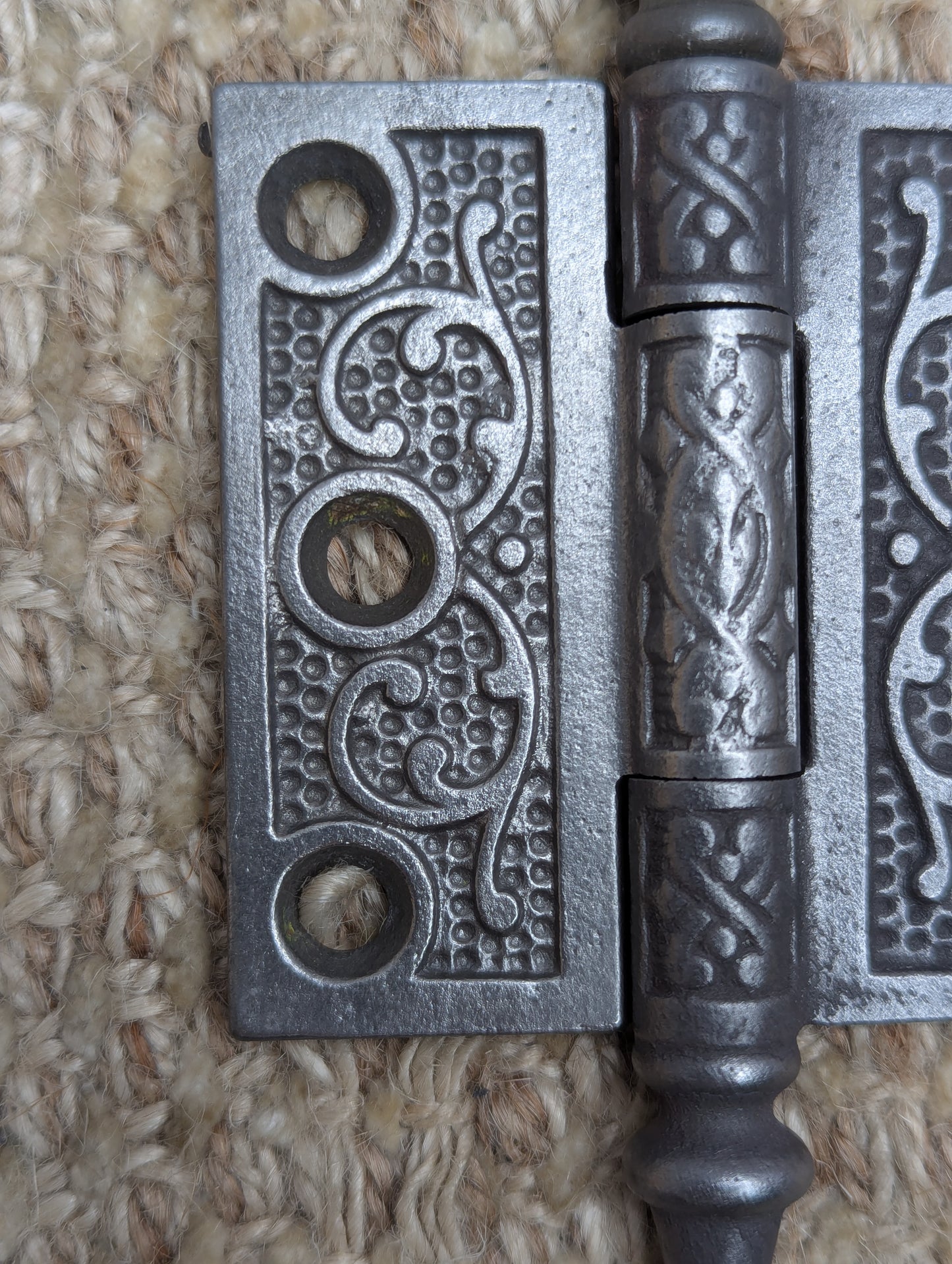 2 1/2" x 2 1/2" Antique Ornate Cast Iron Steeple Hinge