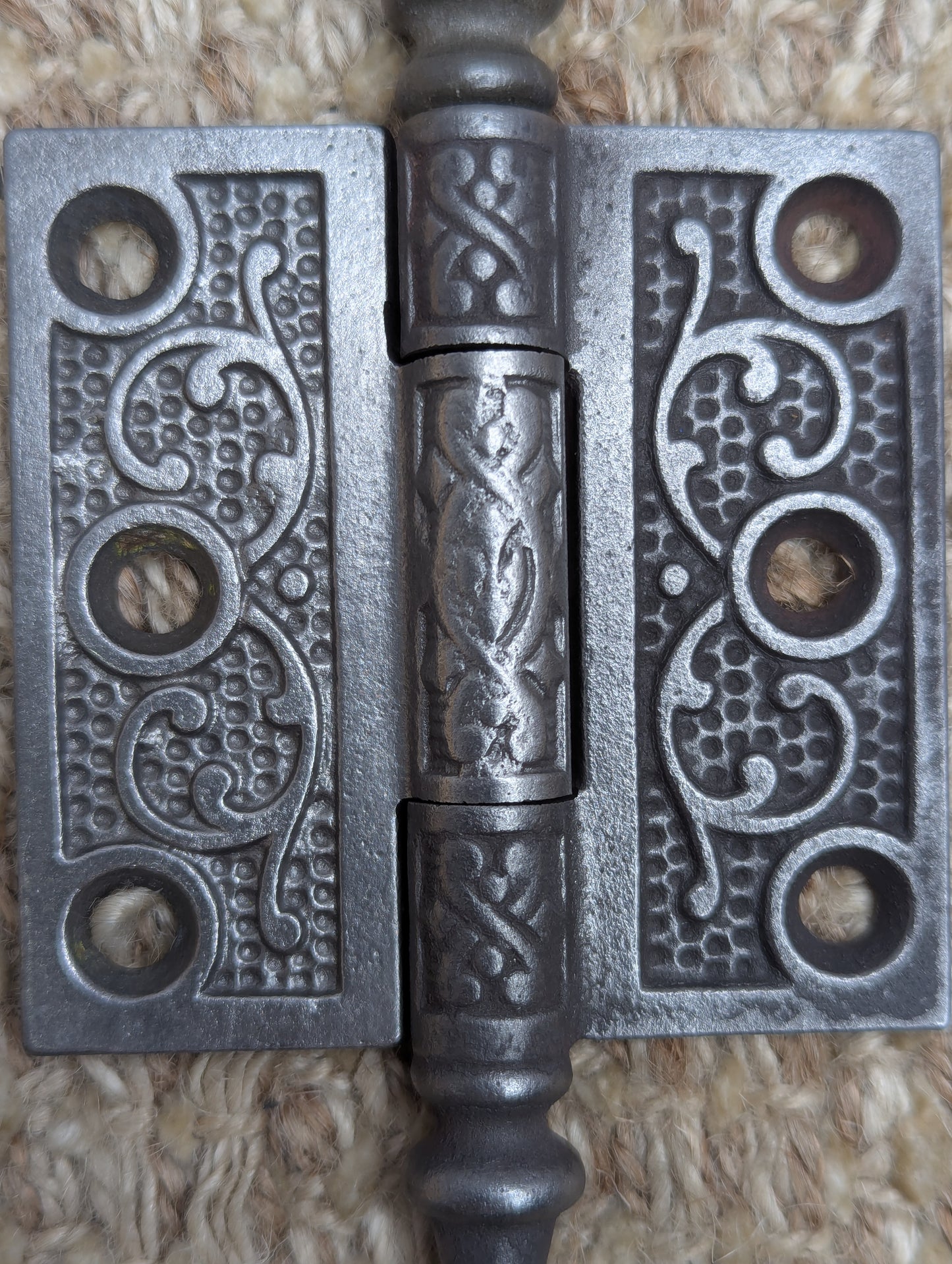 2 1/2" x 2 1/2" Antique Ornate Cast Iron Steeple Hinge