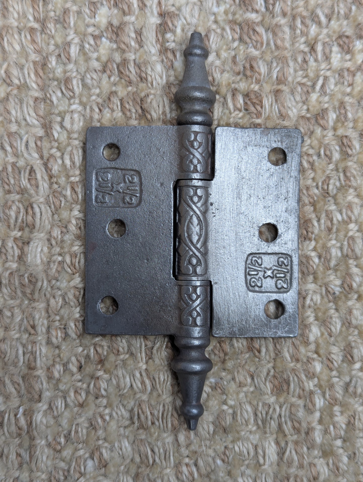 2 1/2" x 2 1/2" Antique Ornate Cast Iron Steeple Hinge