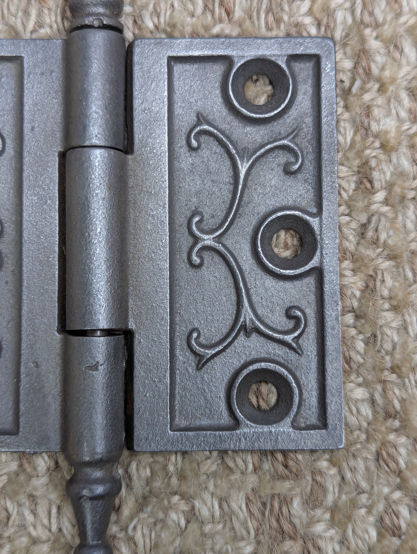 3 1/2" x 3" Antique Decorative Cast Iron Steeple Tip Hinge