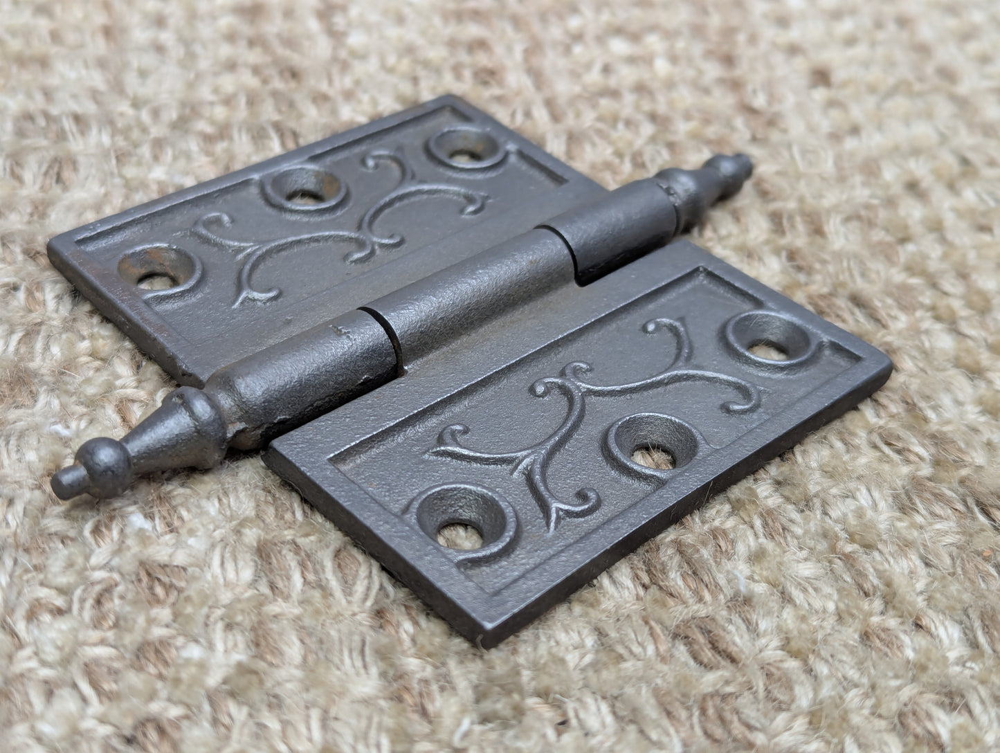 3 1/2" x 3" Antique Decorative Cast Iron Steeple Tip Hinge