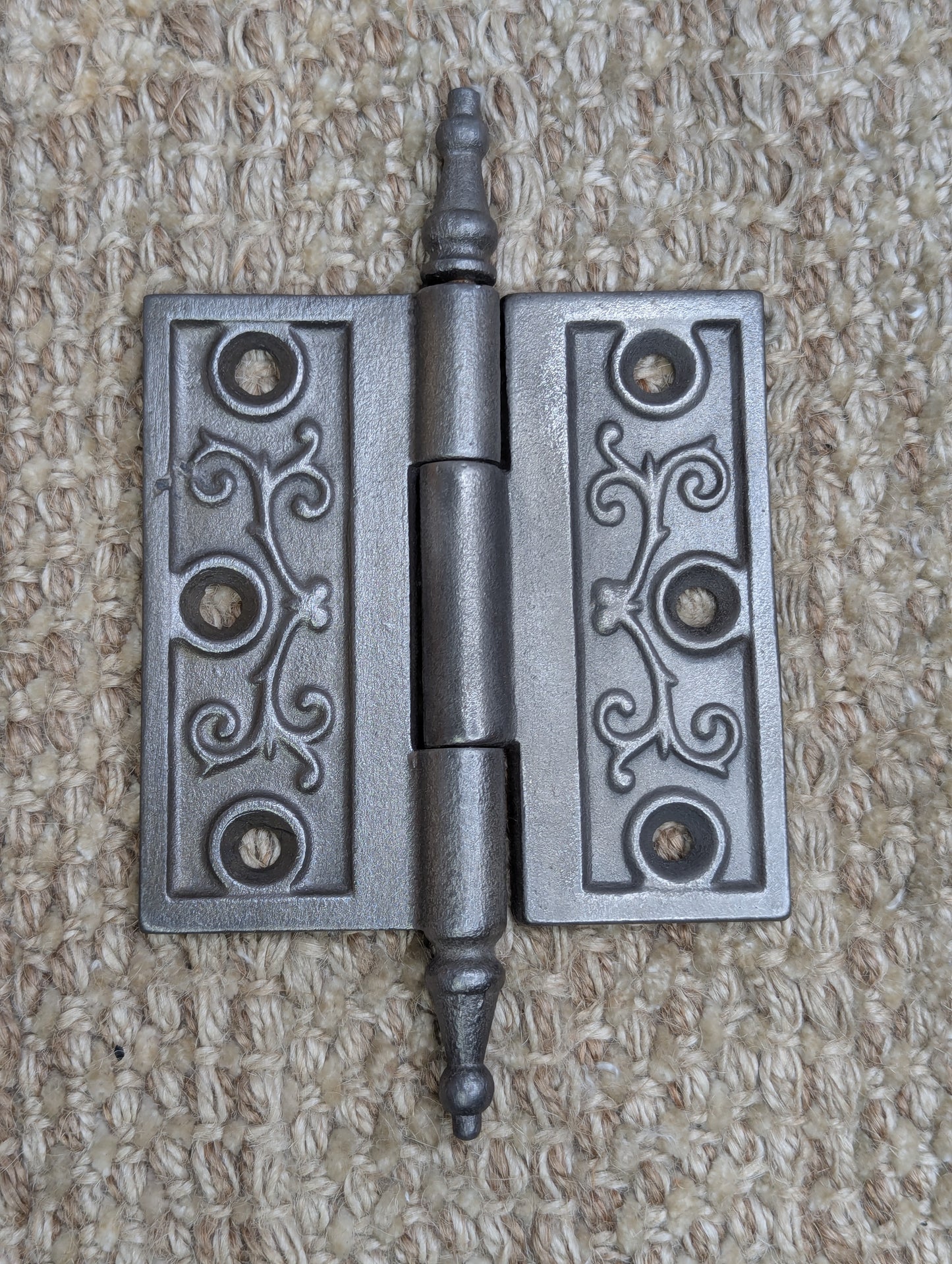 3 1/2" x 3 1/2" Antique Ornate Cast Iron Steeple Hinge
