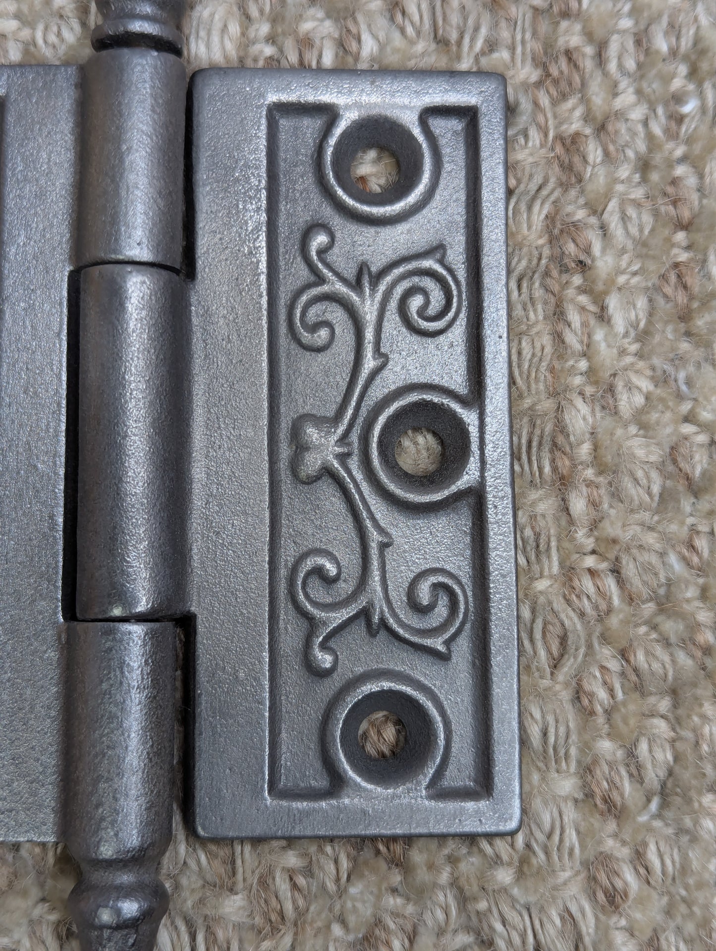 3 1/2" x 3 1/2" Antique Ornate Cast Iron Steeple Hinge