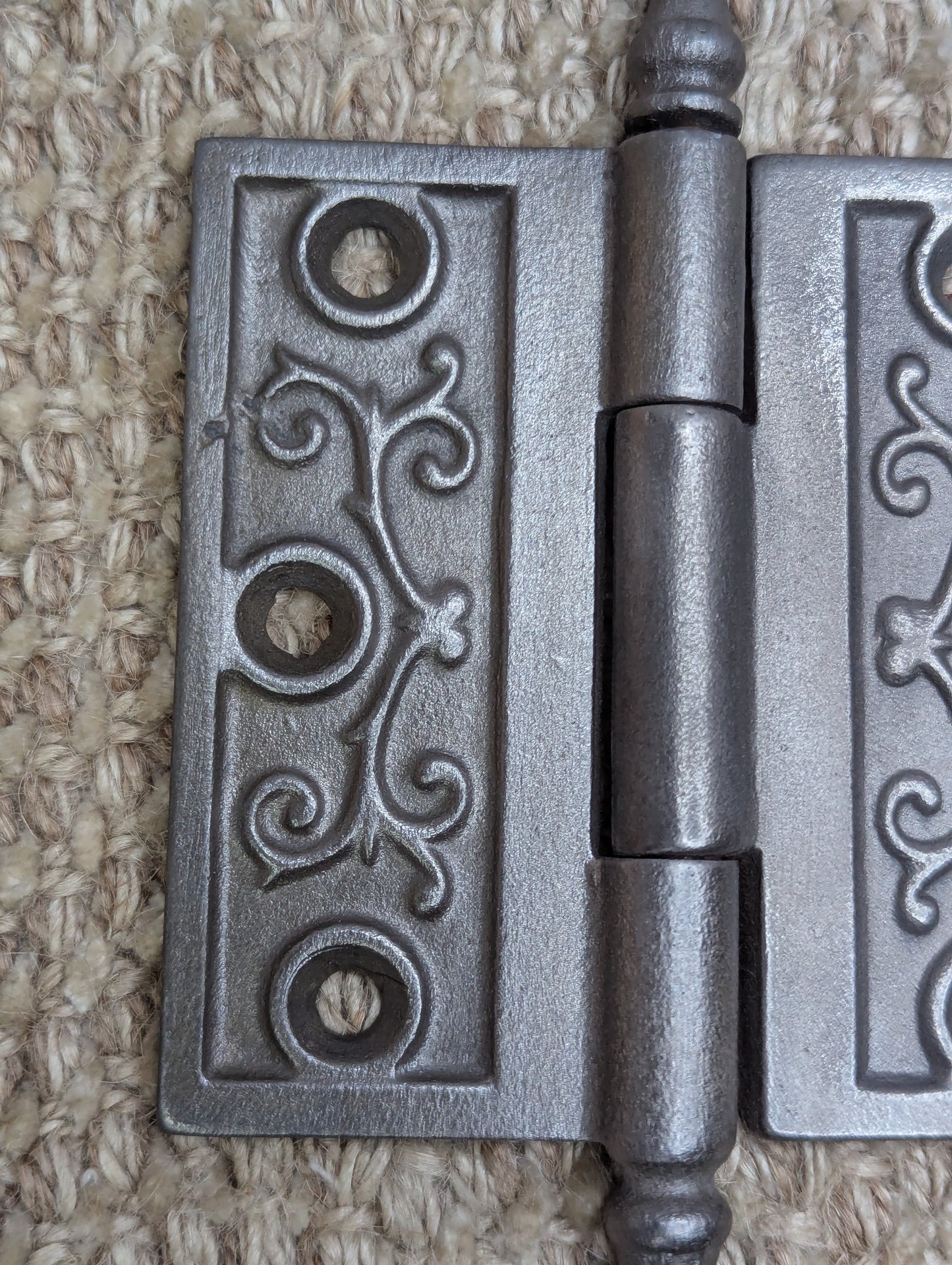 3 1/2" x 3 1/2" Antique Ornate Cast Iron Steeple Hinge