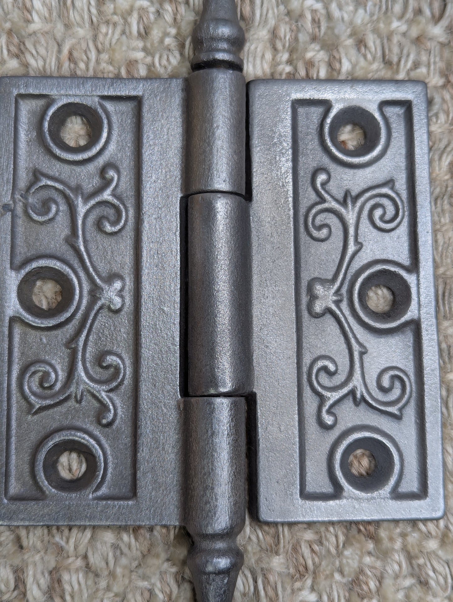 3 1/2" x 3 1/2" Antique Ornate Cast Iron Steeple Hinge