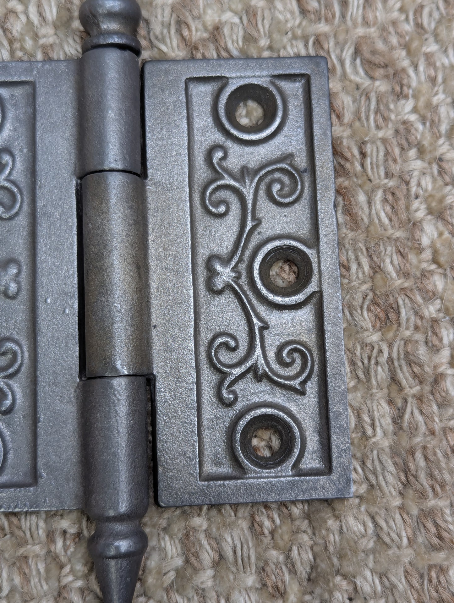 3 1/2" x 3 1/2" Antique Ornate Cast Iron Steeple Hinge
