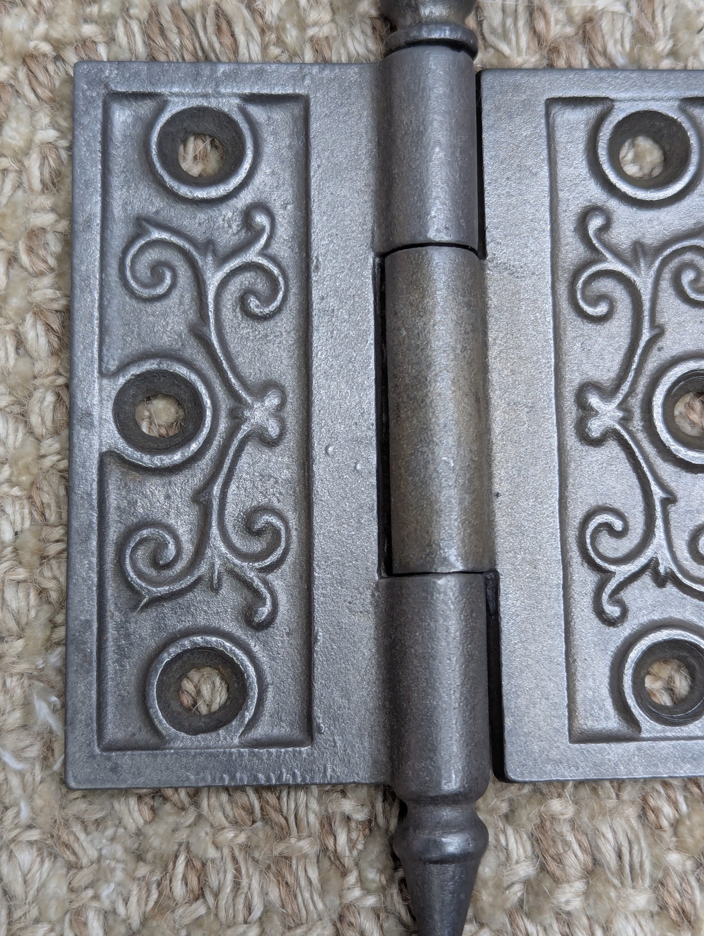3 1/2" x 3 1/2" Antique Ornate Cast Iron Steeple Hinge