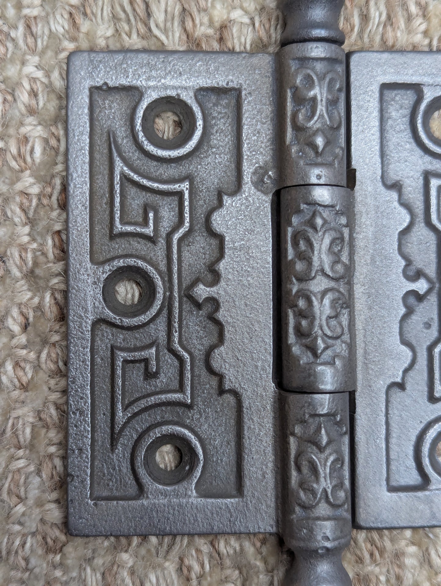 3 1/2" x 3 1/2" Antique Ornate Cast Iron Steeple Tip Hinge Door Hardware