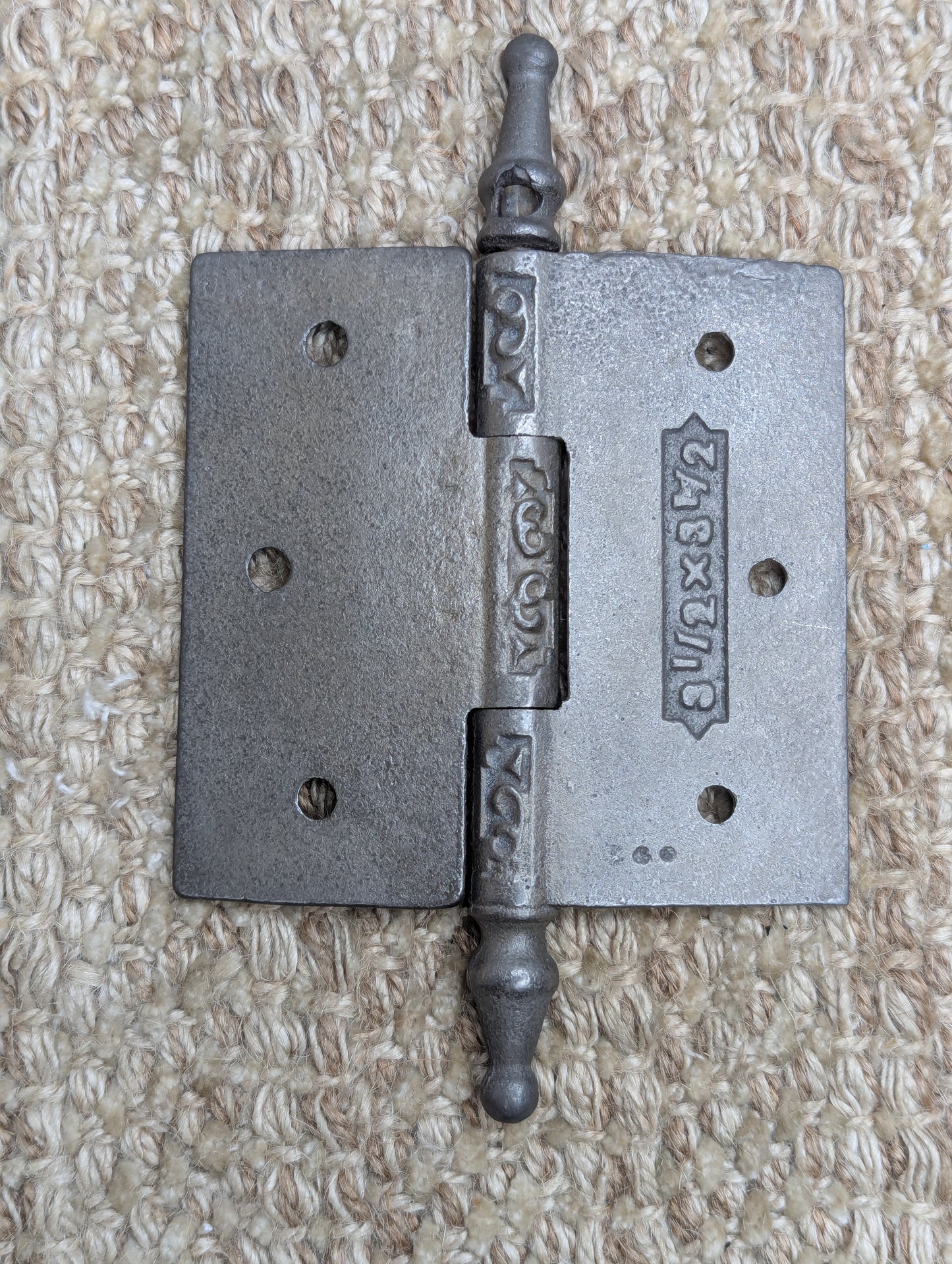 3 1/2" x 3 1/2" Antique Ornate Cast Iron Steeple Tip Hinge Door Hardware