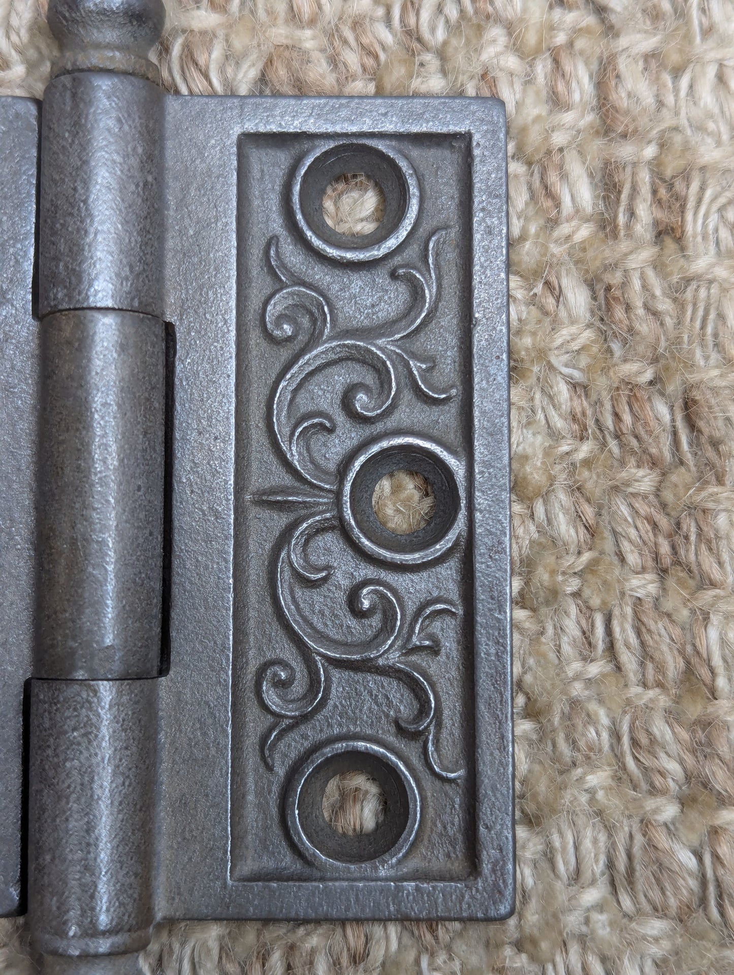 3" x 3" Antique Decorative Cast Iron Acorn Tip Hinge