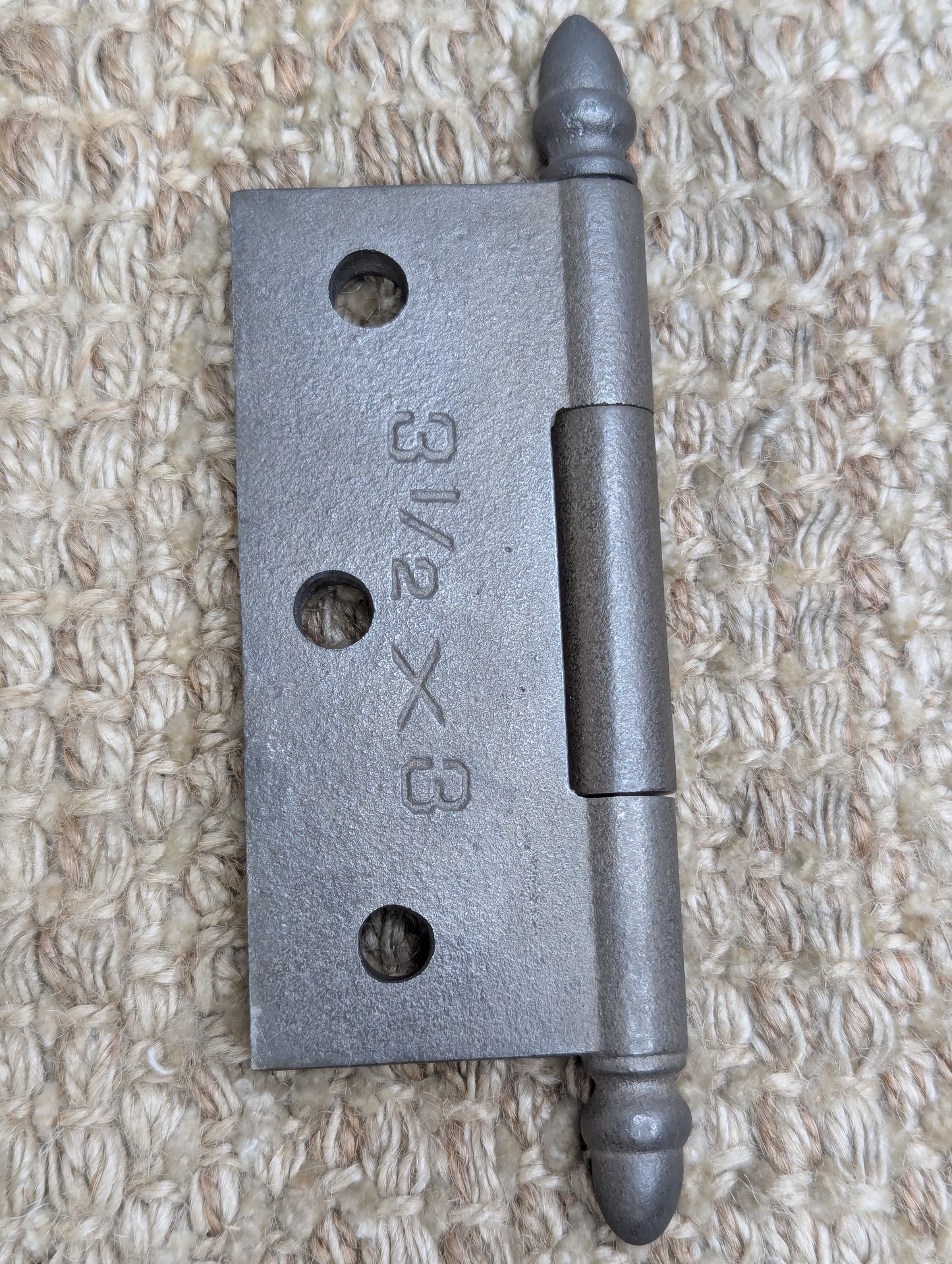 3" x 3 1/2" Antique Decorative Cast Iron Acorn Tip Hinge