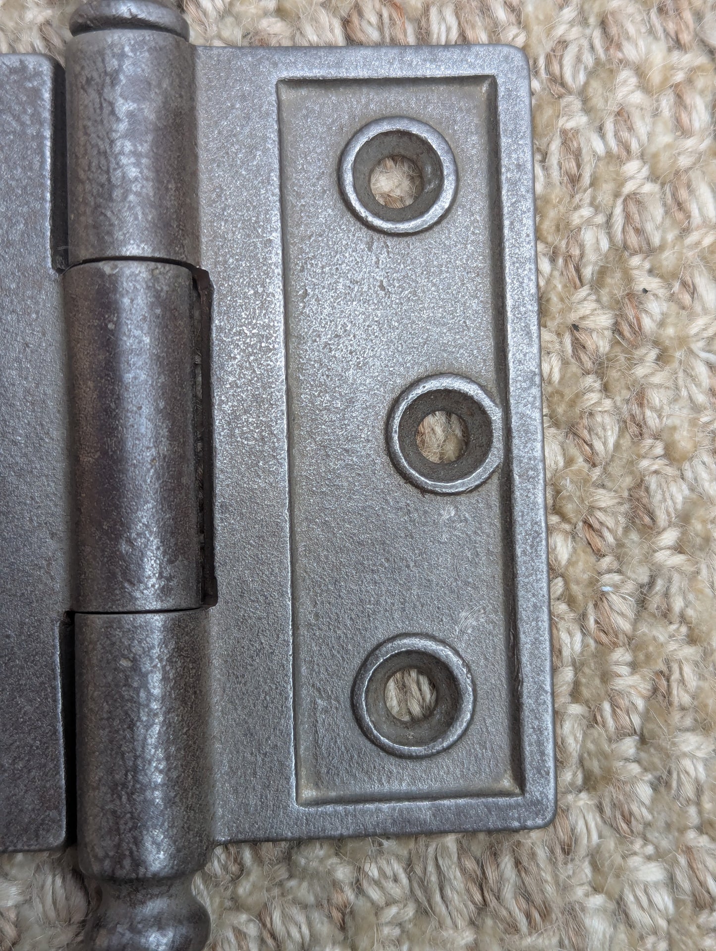 3 1/2" x 3 1/2" Antique Decorative Cast Iron Acorn Tip Hinge