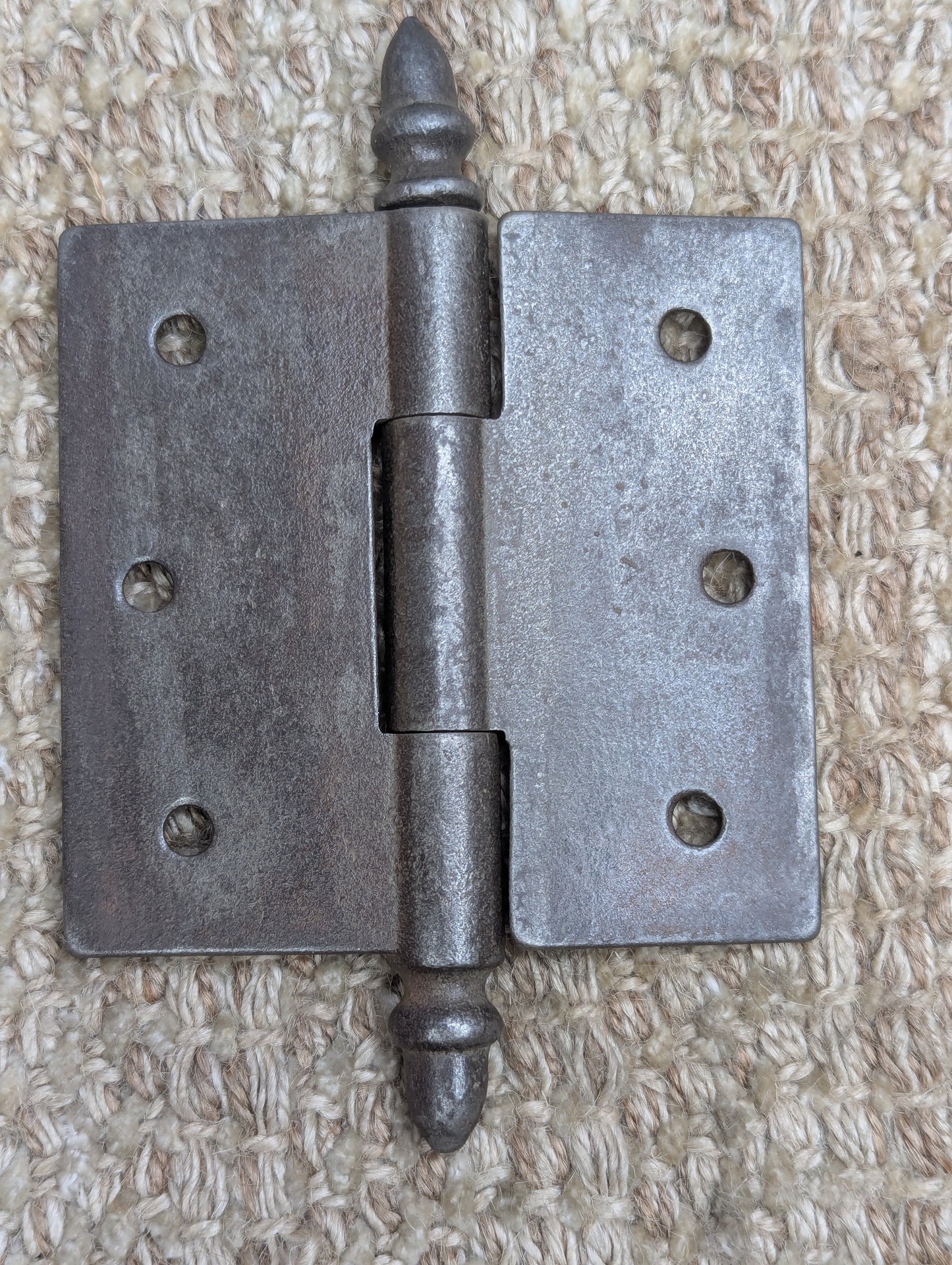 3 1/2" x 3 1/2" Antique Decorative Cast Iron Acorn Tip Hinge