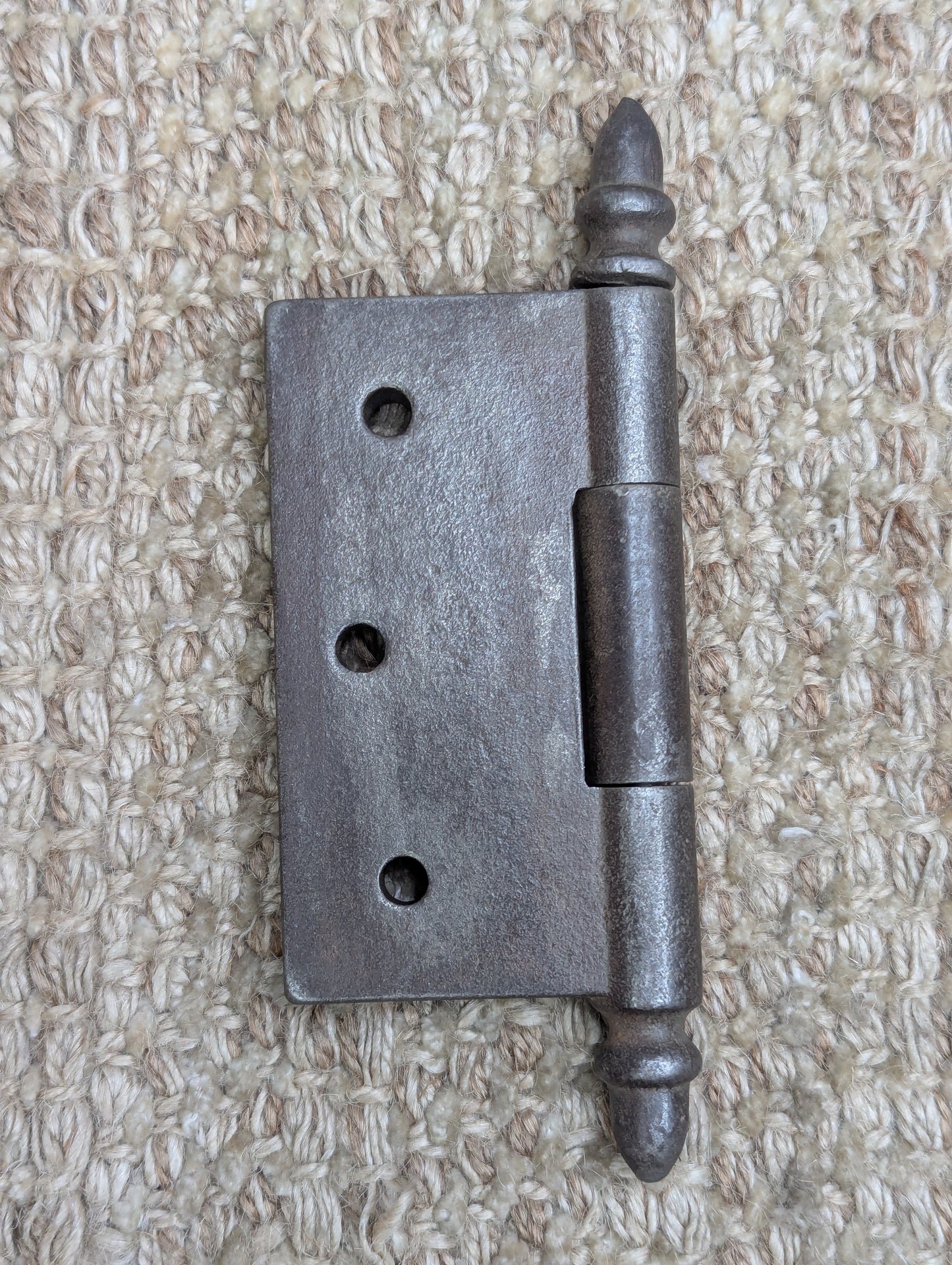 3 1/2" x 3 1/2" Antique Decorative Cast Iron Acorn Tip Hinge