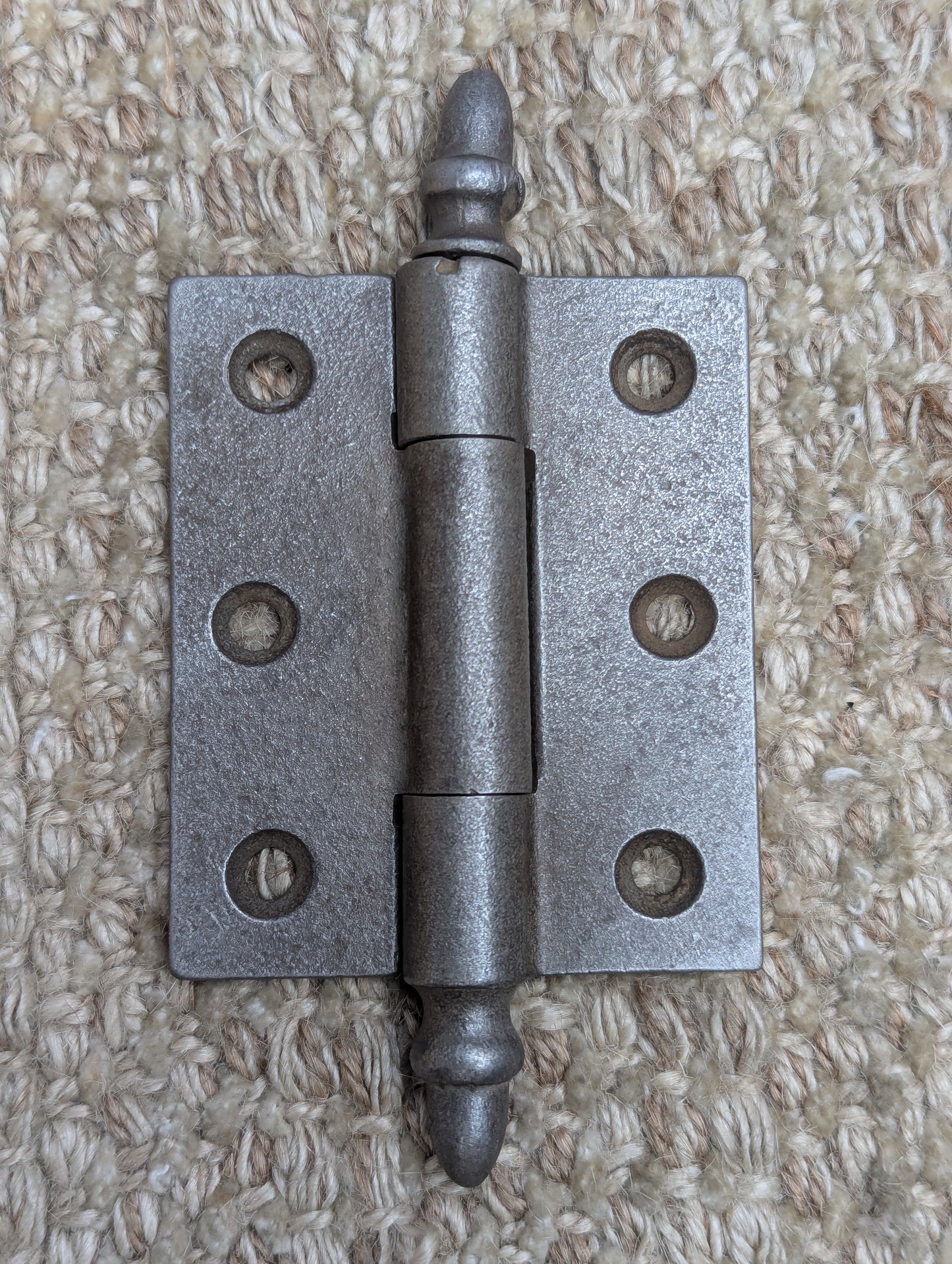 2 1/2" x 3" Antique Decorative Cast Iron Acorn Tip Hinge