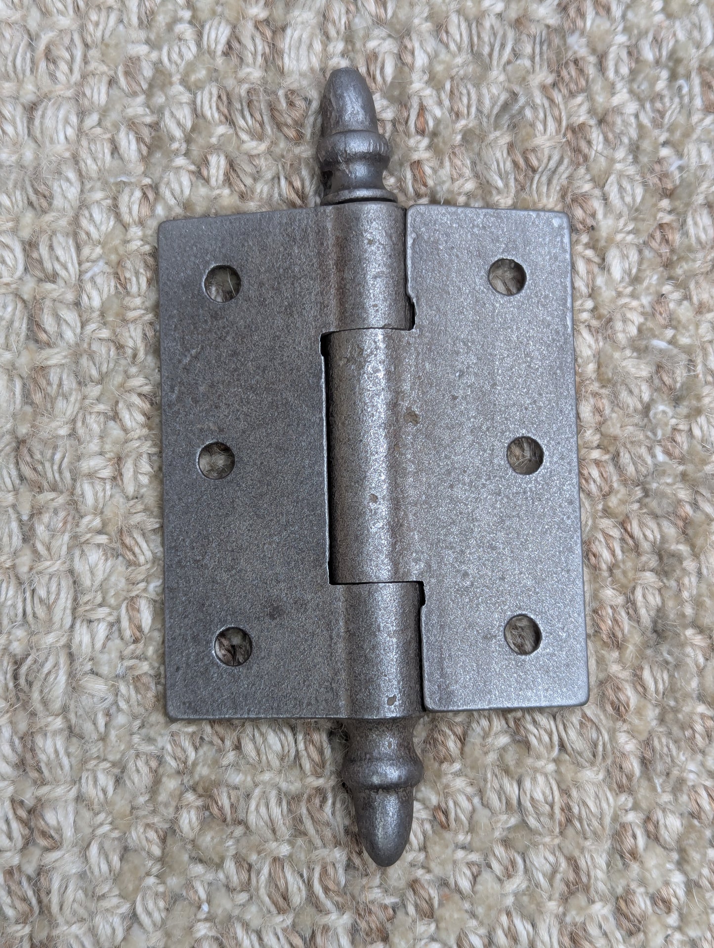 2 1/2" x 3" Antique Decorative Cast Iron Acorn Tip Hinge