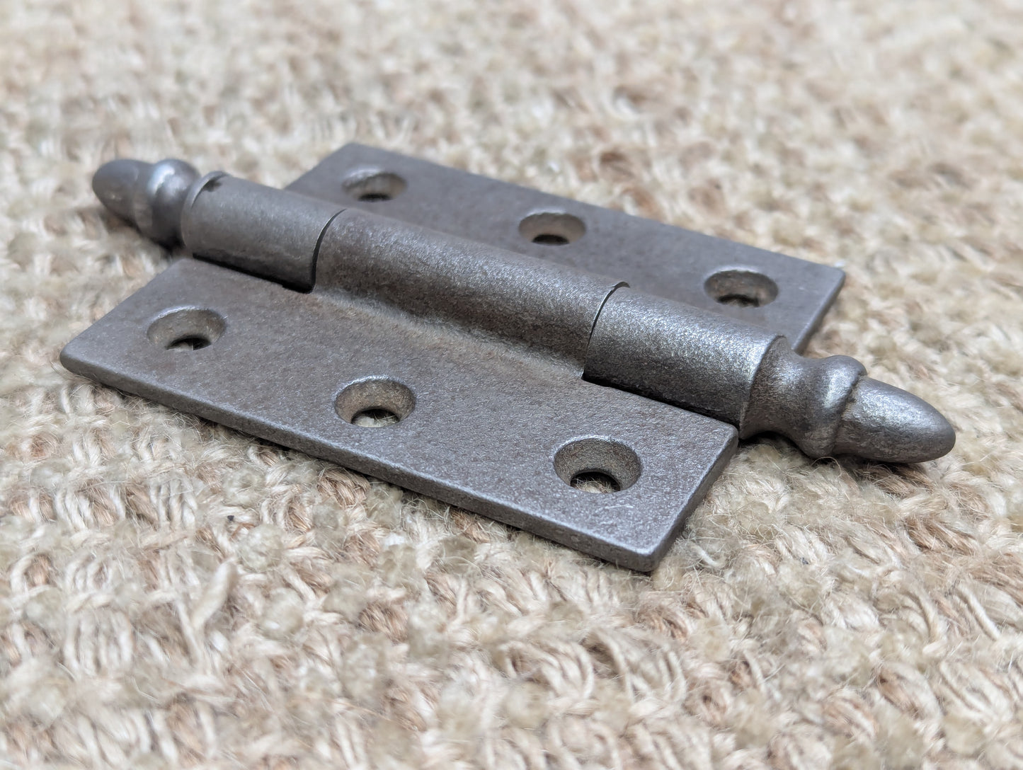 2 1/2" x 3" Antique Decorative Cast Iron Acorn Tip Hinge