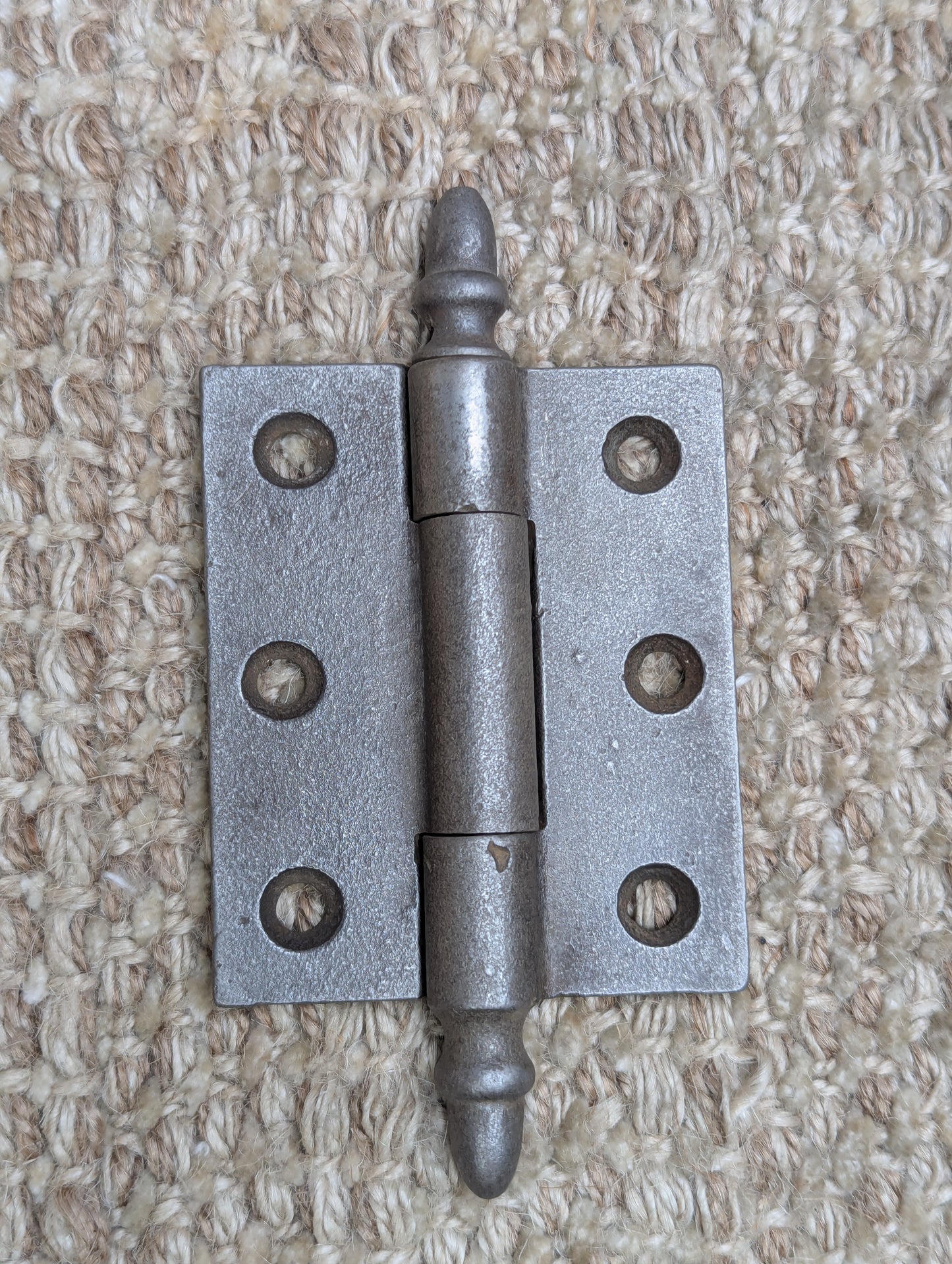 2 1/2" x 3" Antique Decorative Cast Iron Acorn Tip Hinge