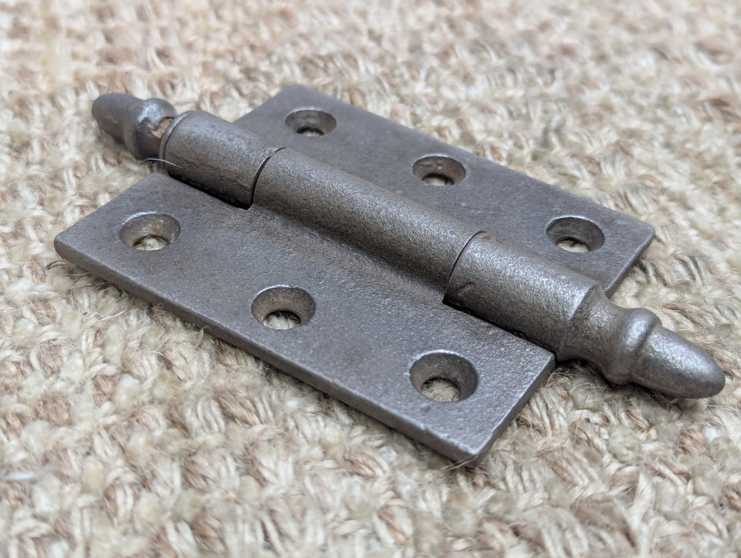 2 1/2" x 3" Antique Decorative Cast Iron Acorn Tip Hinge